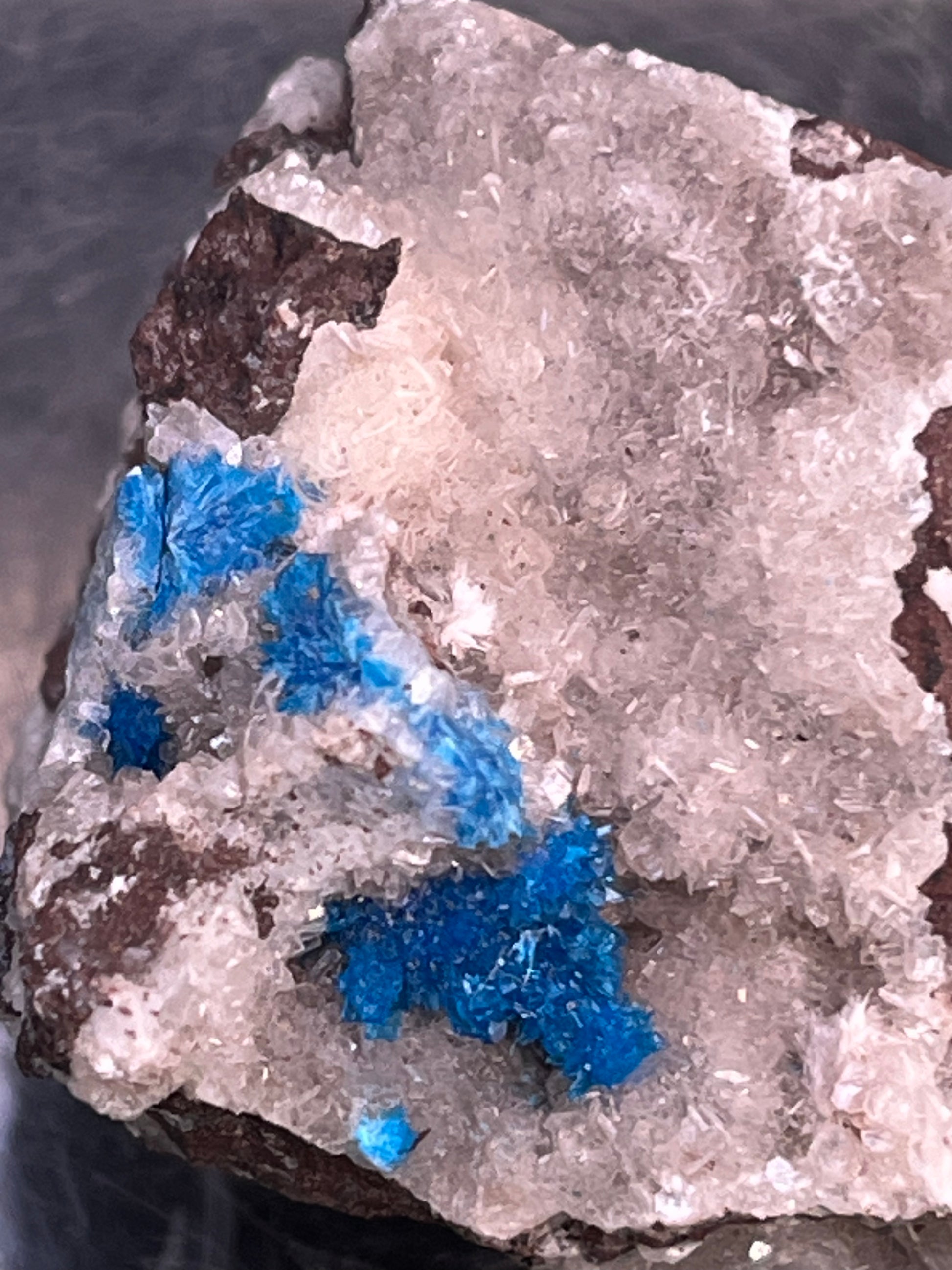 Canvansit auf Stilbit aus Poonah Indien (34g) - Stufe - crystal paradise