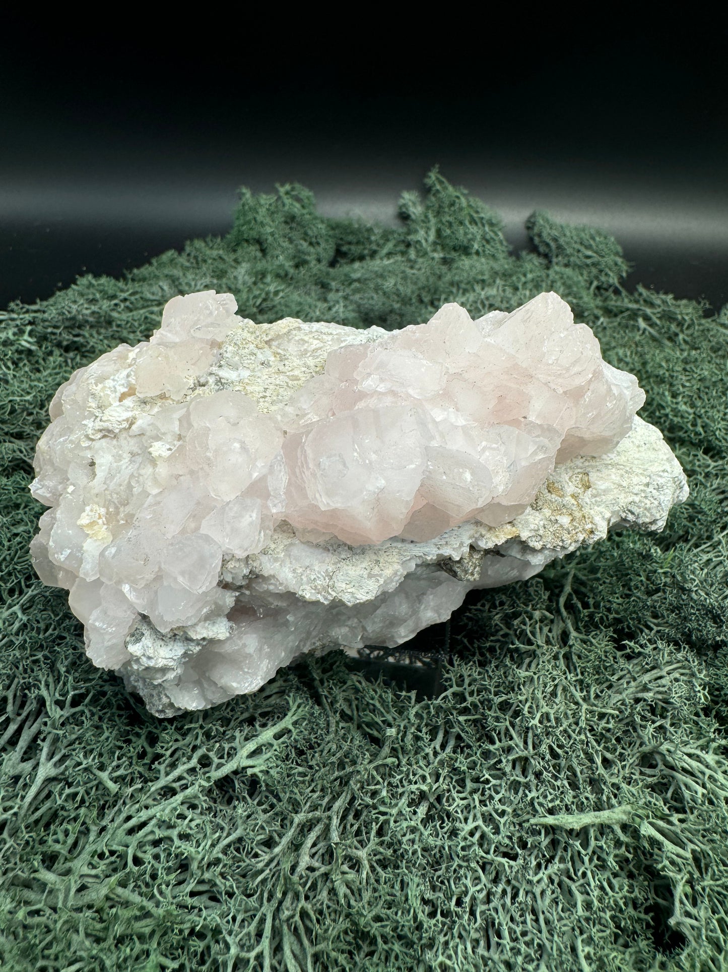 Pink Calcit Großstufe (UV Reaktiv) (80g)- schöne Kristallstruktur - crystal paradise