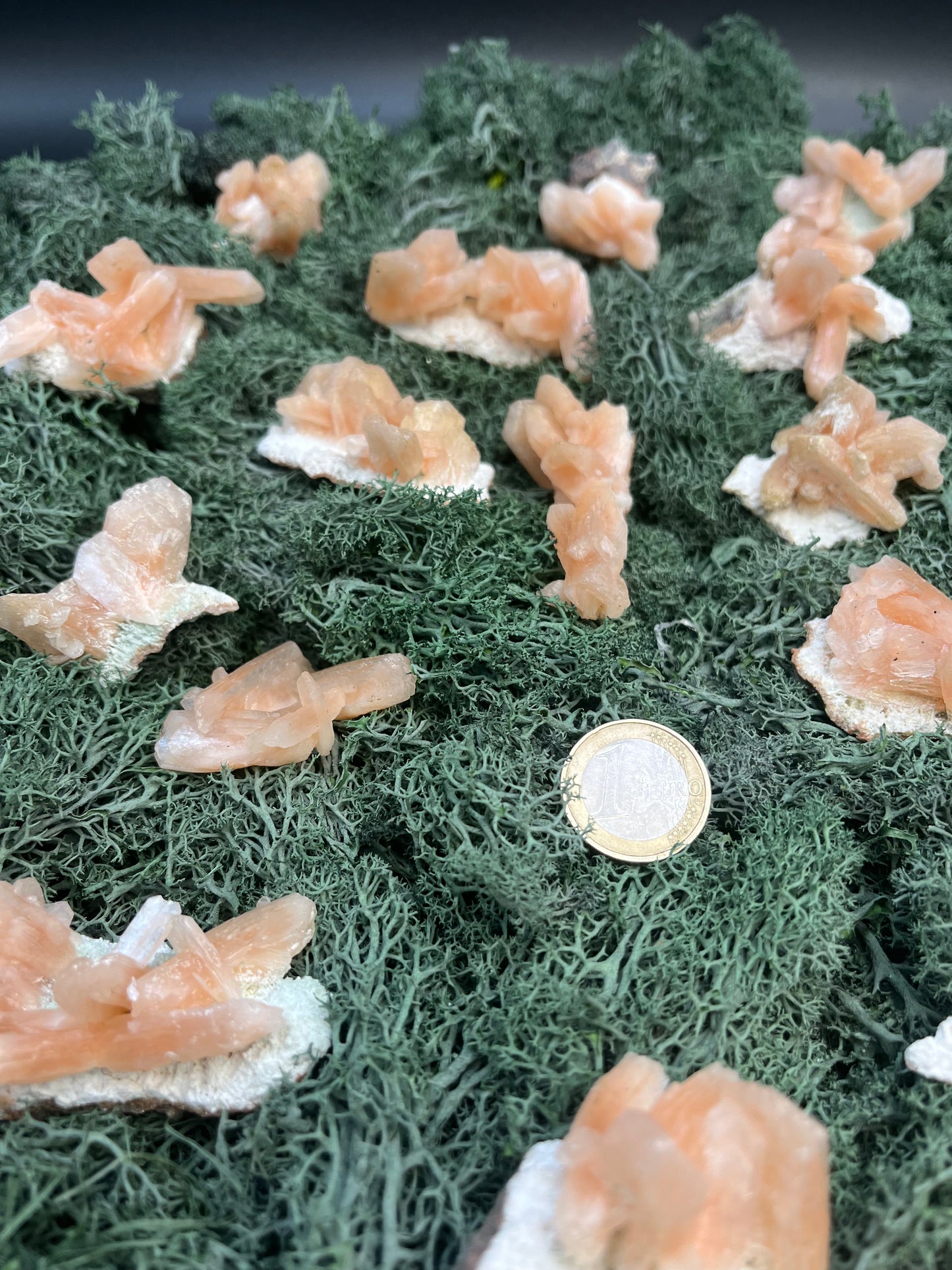 Stilbit Cluster auf Zeolith aus Indien - kleine Stufe - 1 Stück - crystal paradise