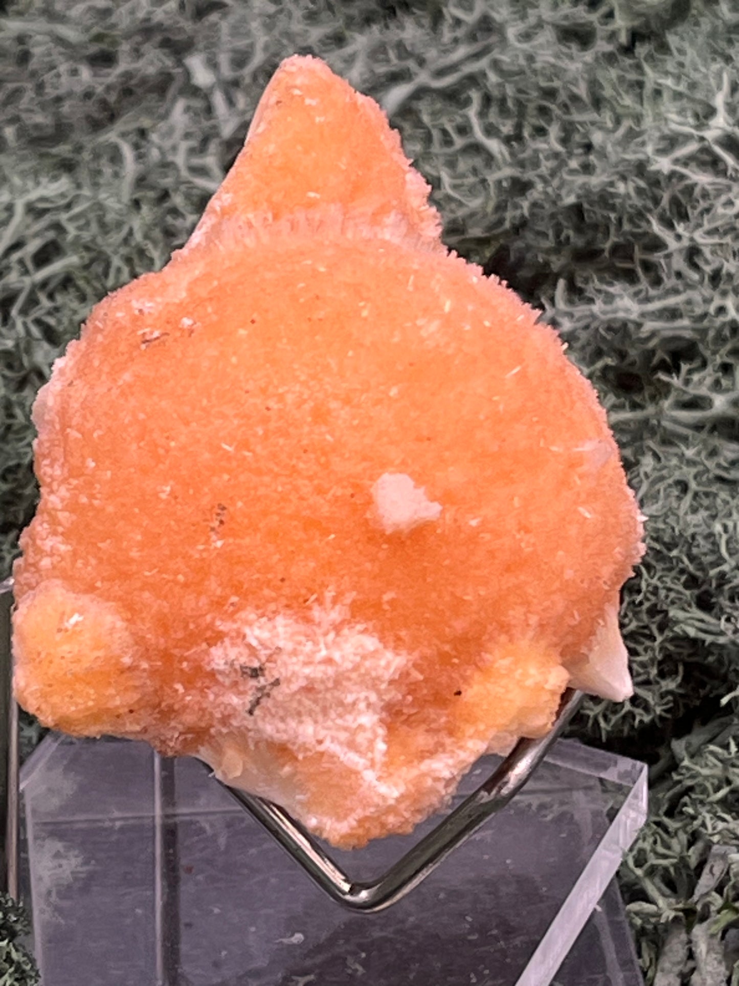 Thomsonit aus Indien (97g) - Stufe - leuchtend orange Farbe, schöne Kugelbildung - crystal paradise
