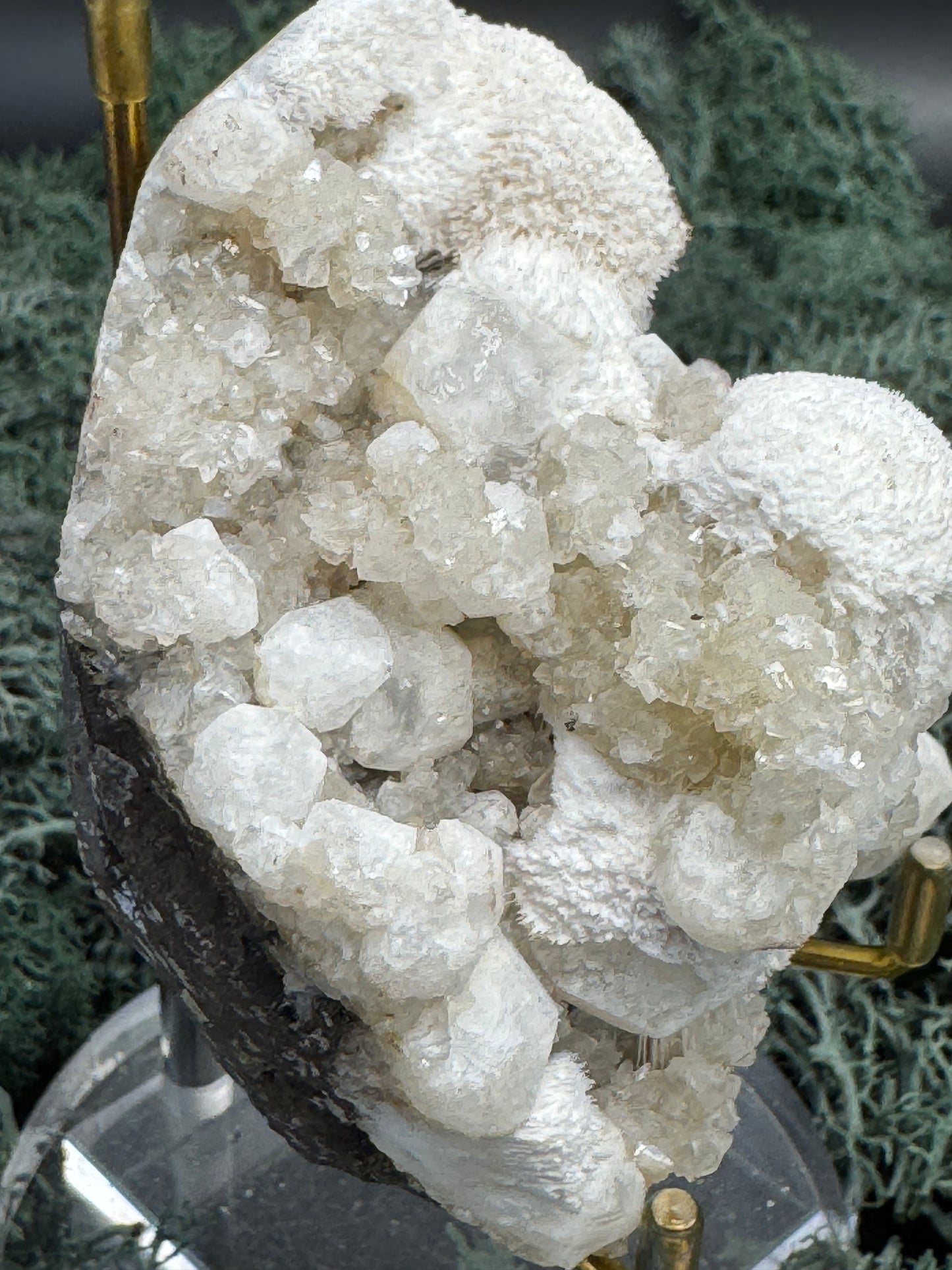 Okenit auf Apophyllit Cluster (Handstufe) aus Indien (222g) - viele Kristalle - crystal paradise