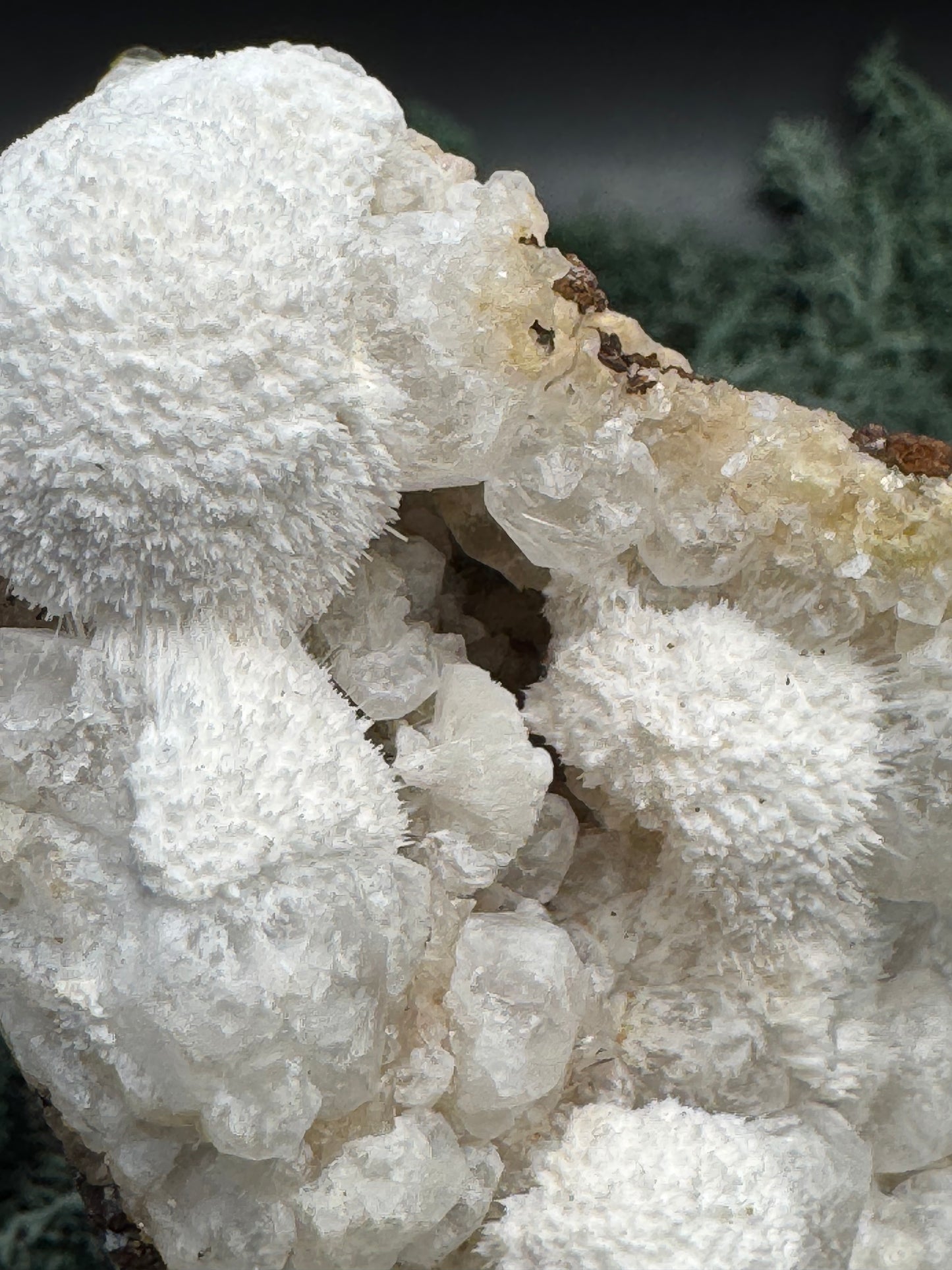 Okenit auf Apophyllit Cluster (Stufe) aus Indien (189g) - schöne Okenit Kristalle - crystal paradise