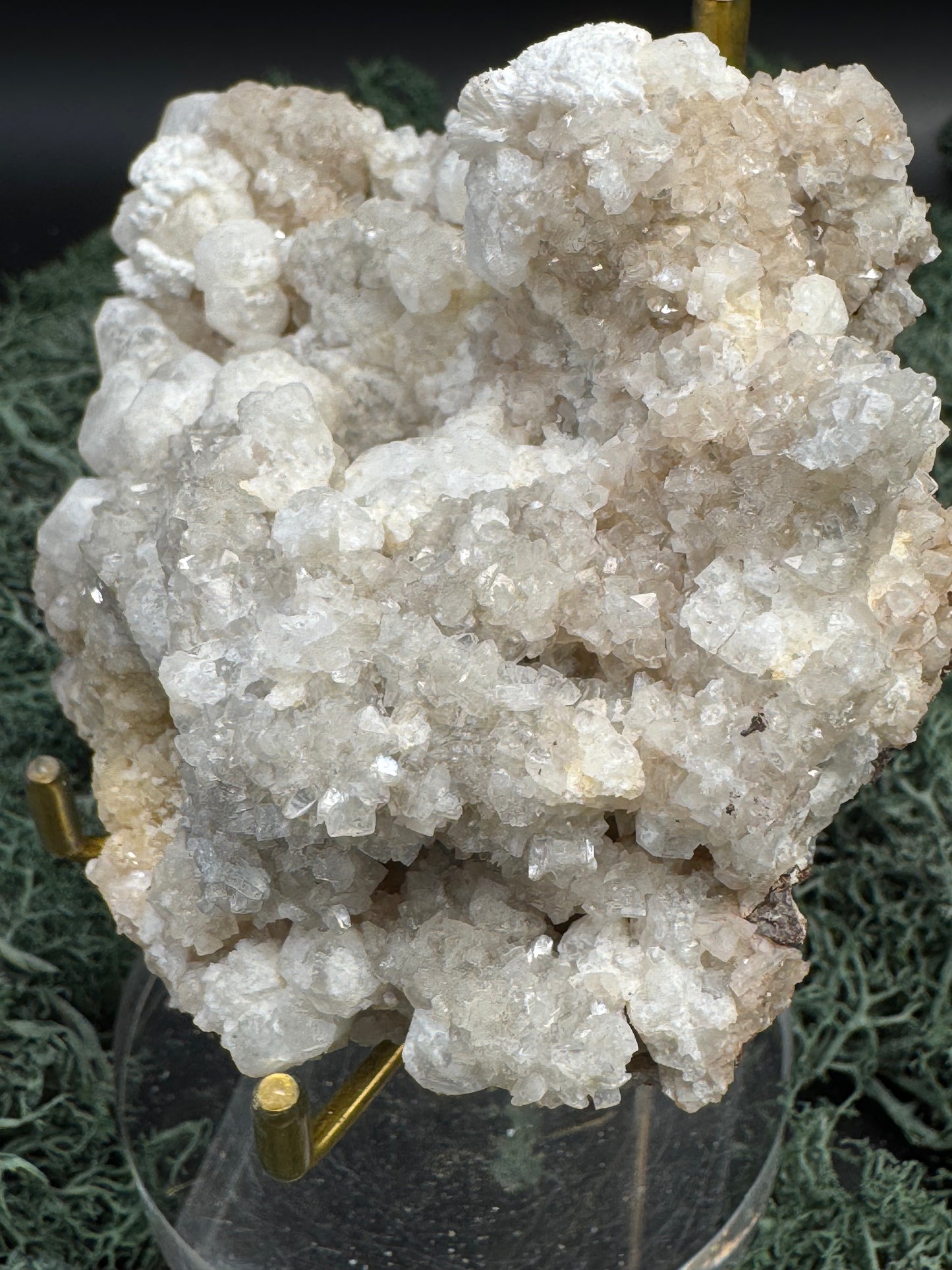 Okenit auf Apophyllit Cluster (Stufe) aus Indien (188g) - viele Okenit Kristalle, flach - crystal paradise
