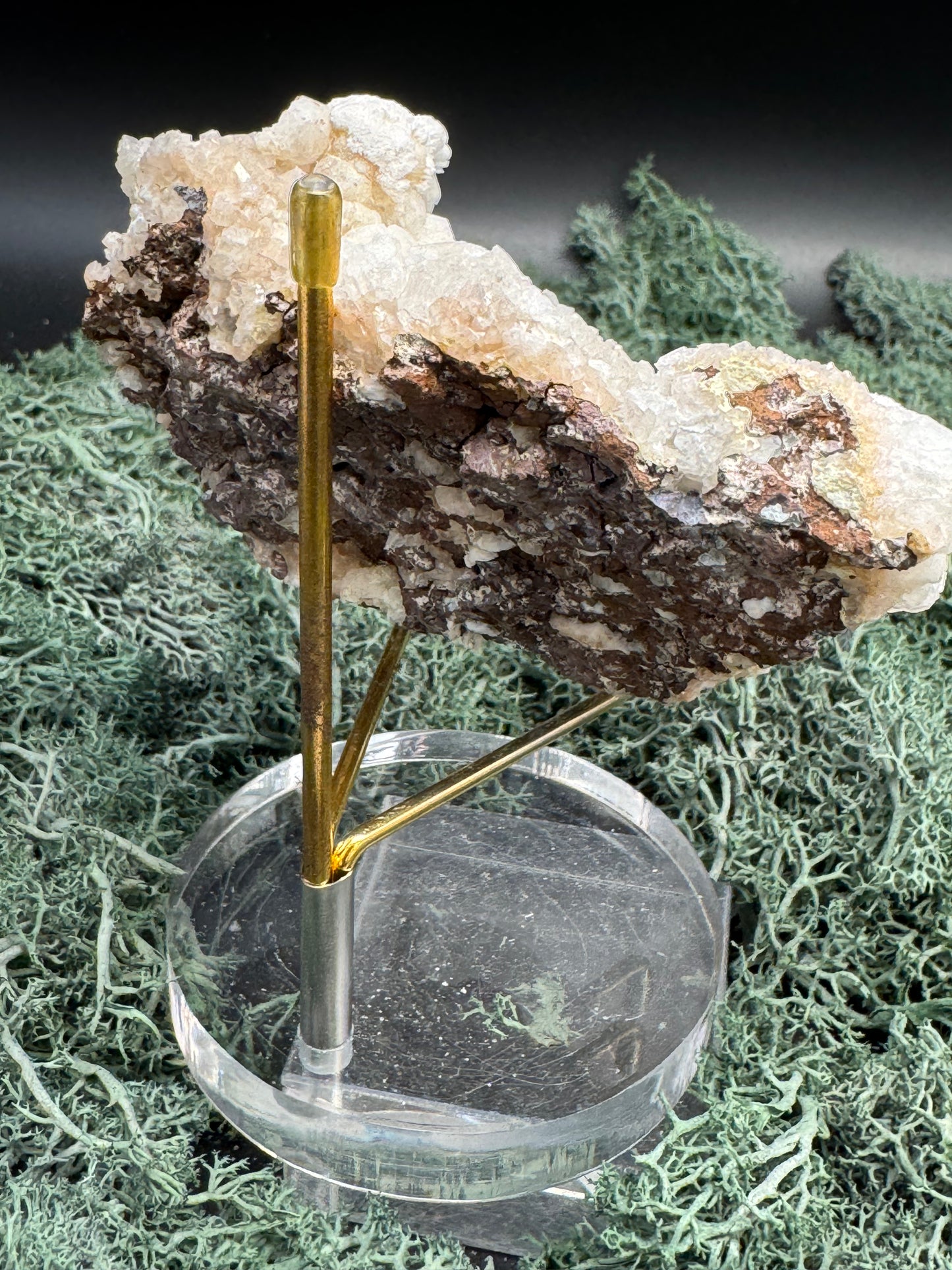 Okenit auf Apophyllit Cluster (Stufe) aus Indien (188g) - viele Okenit Kristalle, flach - crystal paradise