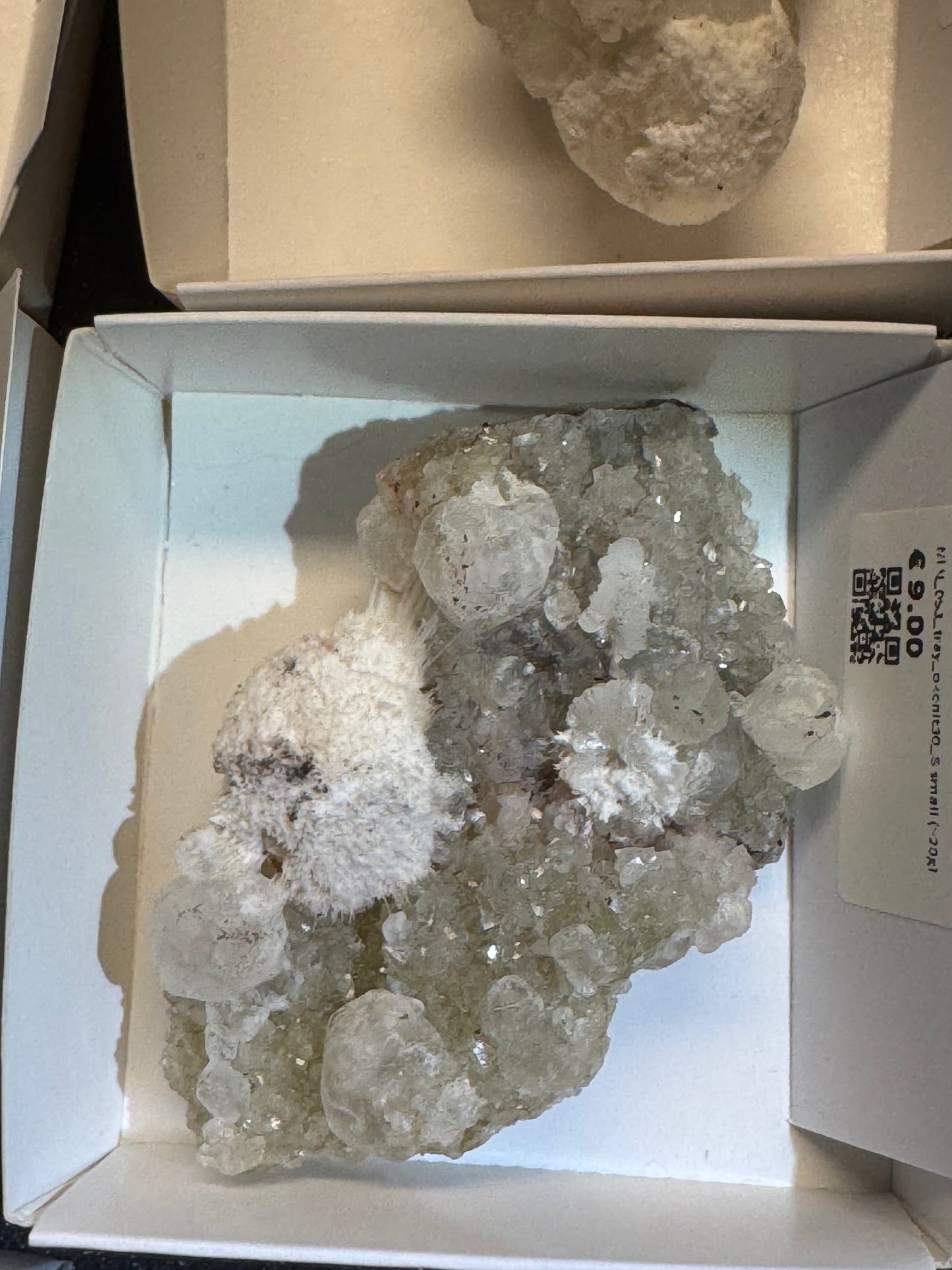 Okenit auf Apophyllit Cluster (Stufen) aus Indien- verschiedene Größen - 1 Stück - crystal paradise