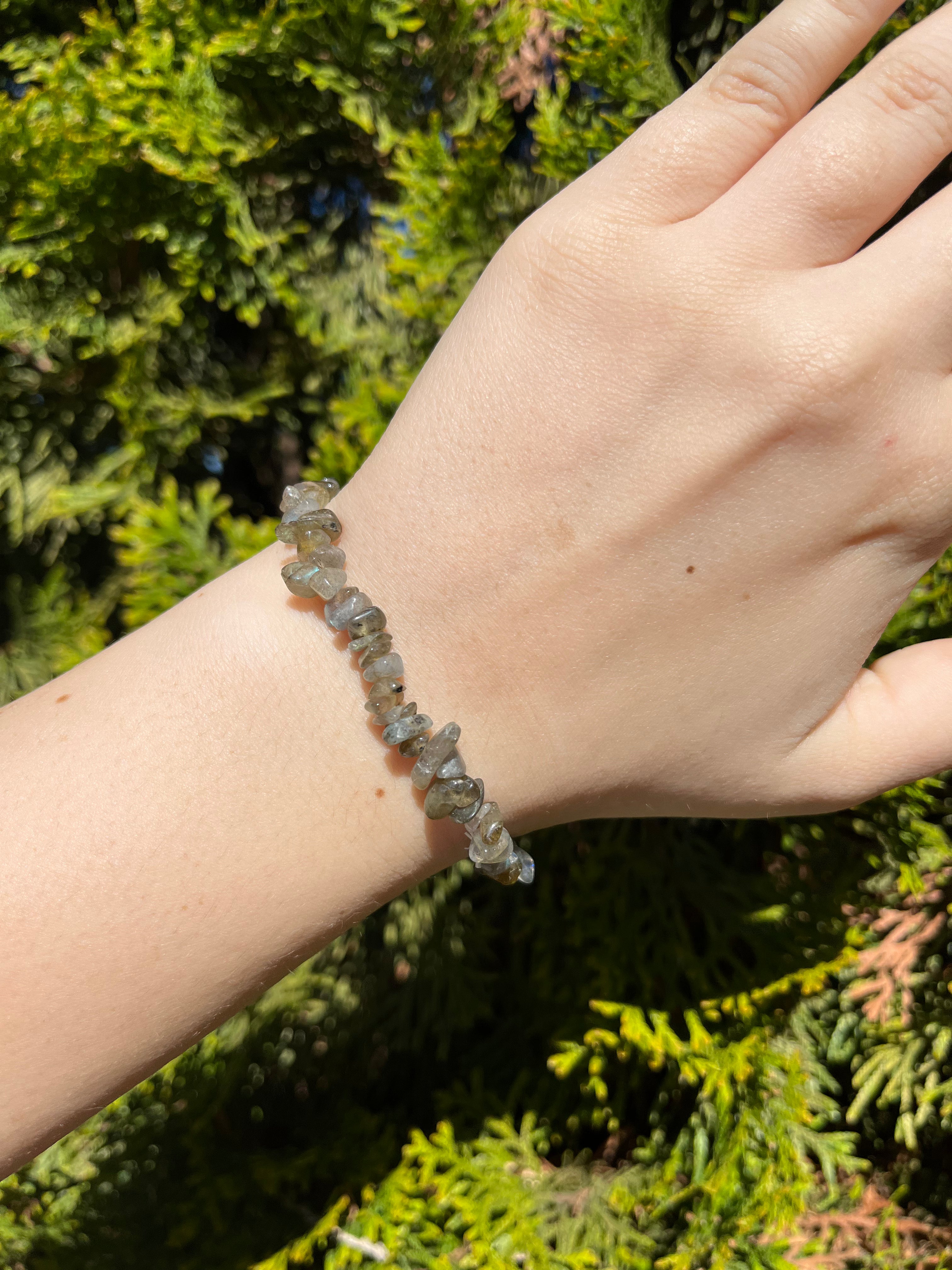 Armband aus Labradorit-Chipstone-Perlen - 10 Stück - crystal paradise