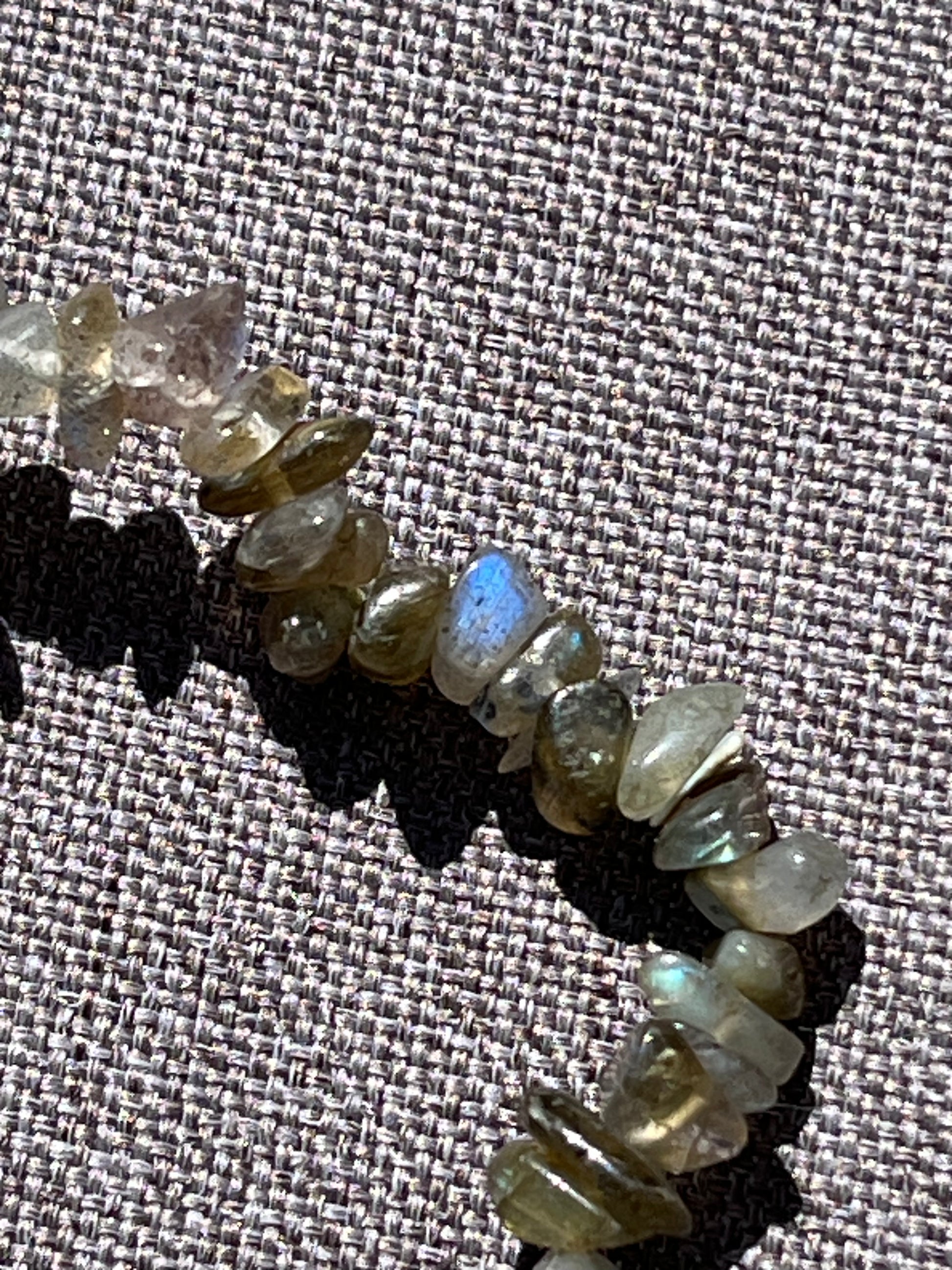 Armband aus Labradorit-Chipstone-Perlen  - 1 Stück - crystal paradise