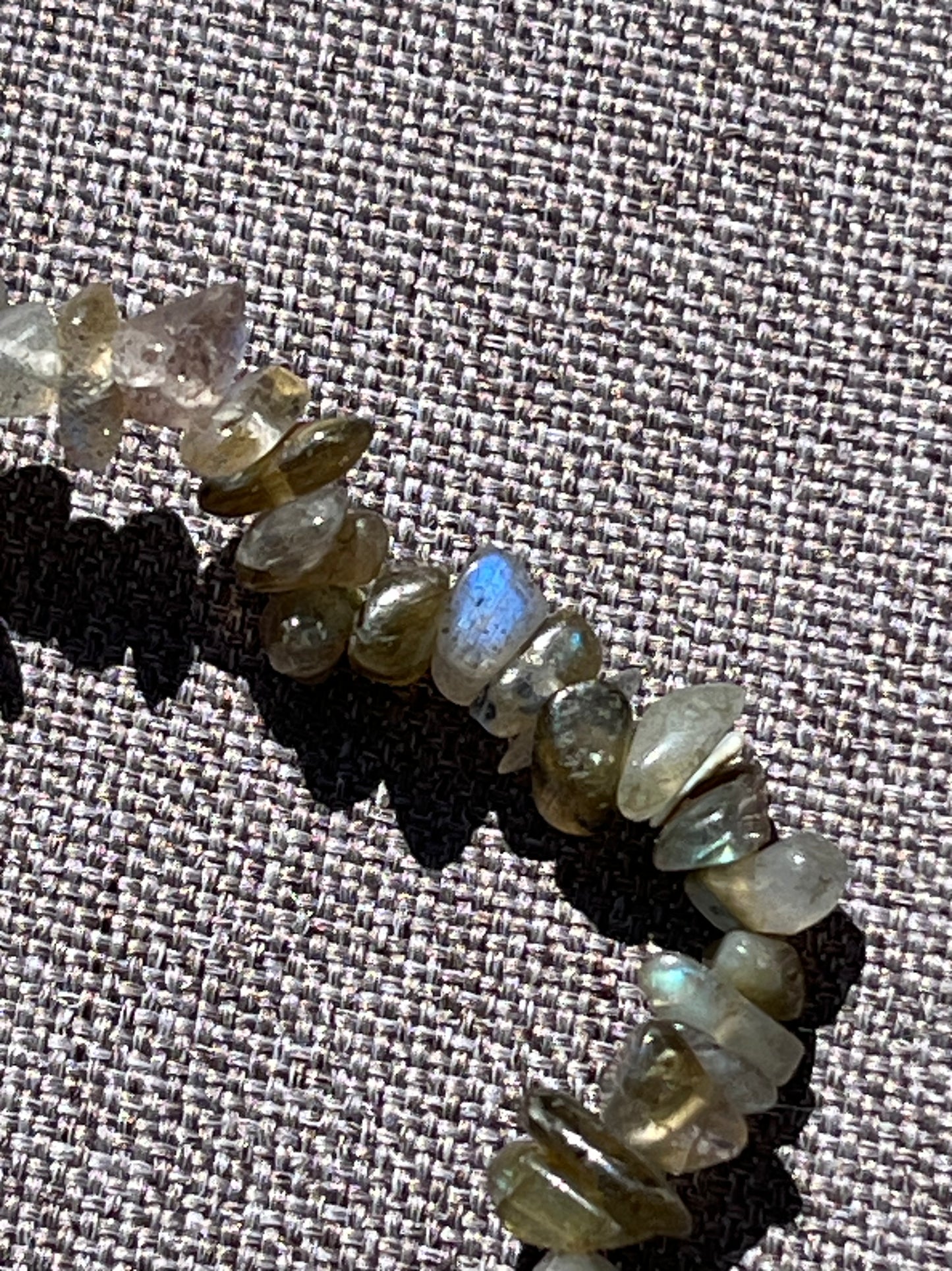 Armband aus Labradorit-Chipstone-Perlen - 10 Stück - crystal paradise