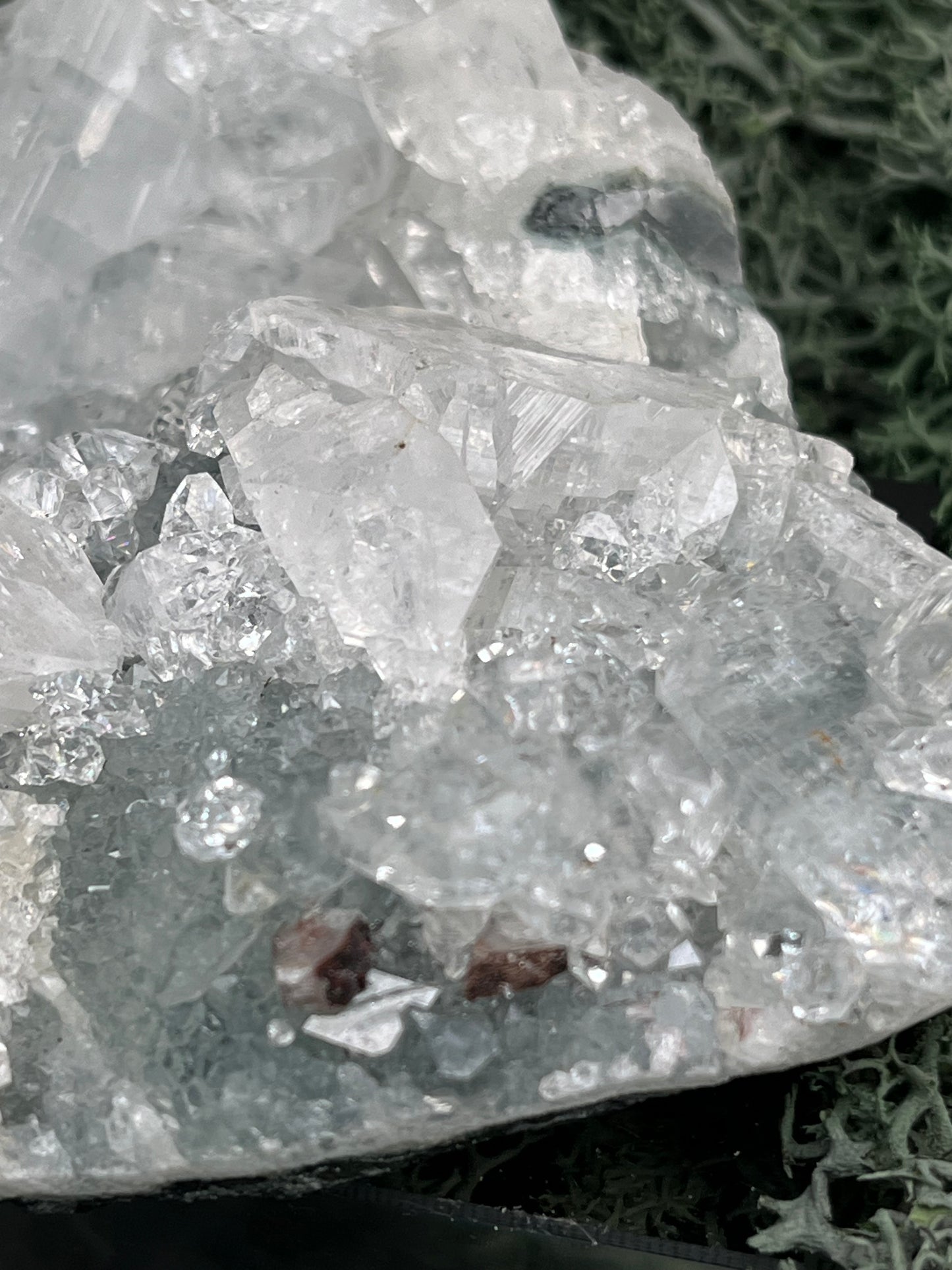 Apophyllit Handstufe aus Indien (121g) - schöne grosse Kristalle - crystal paradise