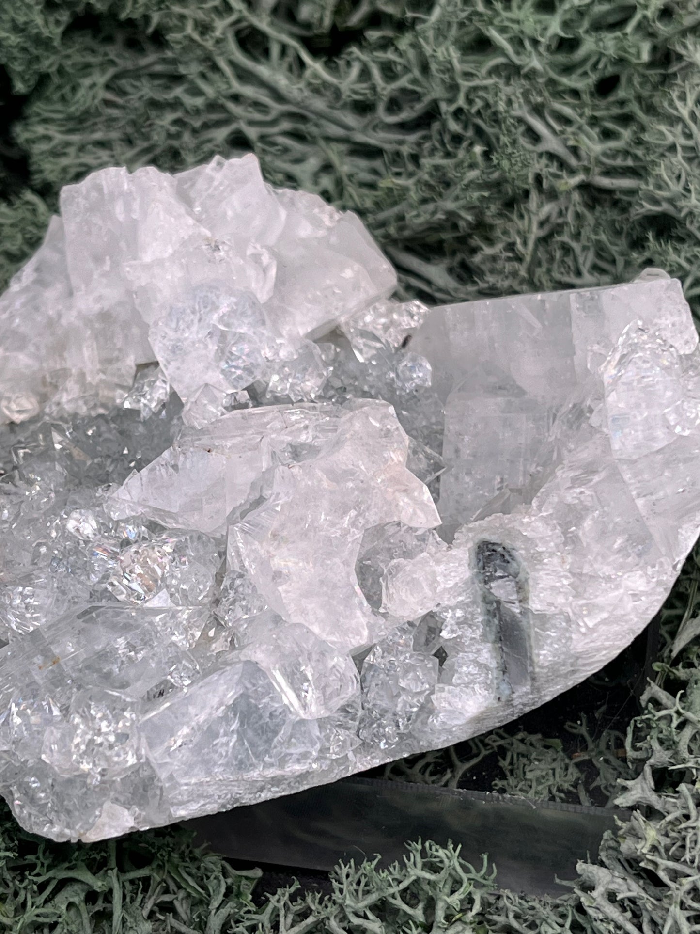 Apophyllit Handstufe aus Indien (121g) - schöne grosse Kristalle - crystal paradise