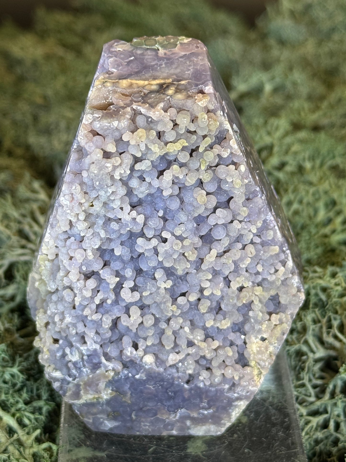 Trauben Achat Freeform aus Indonesien (253g) - schönes Violett in Obeliskenform - crystal paradise