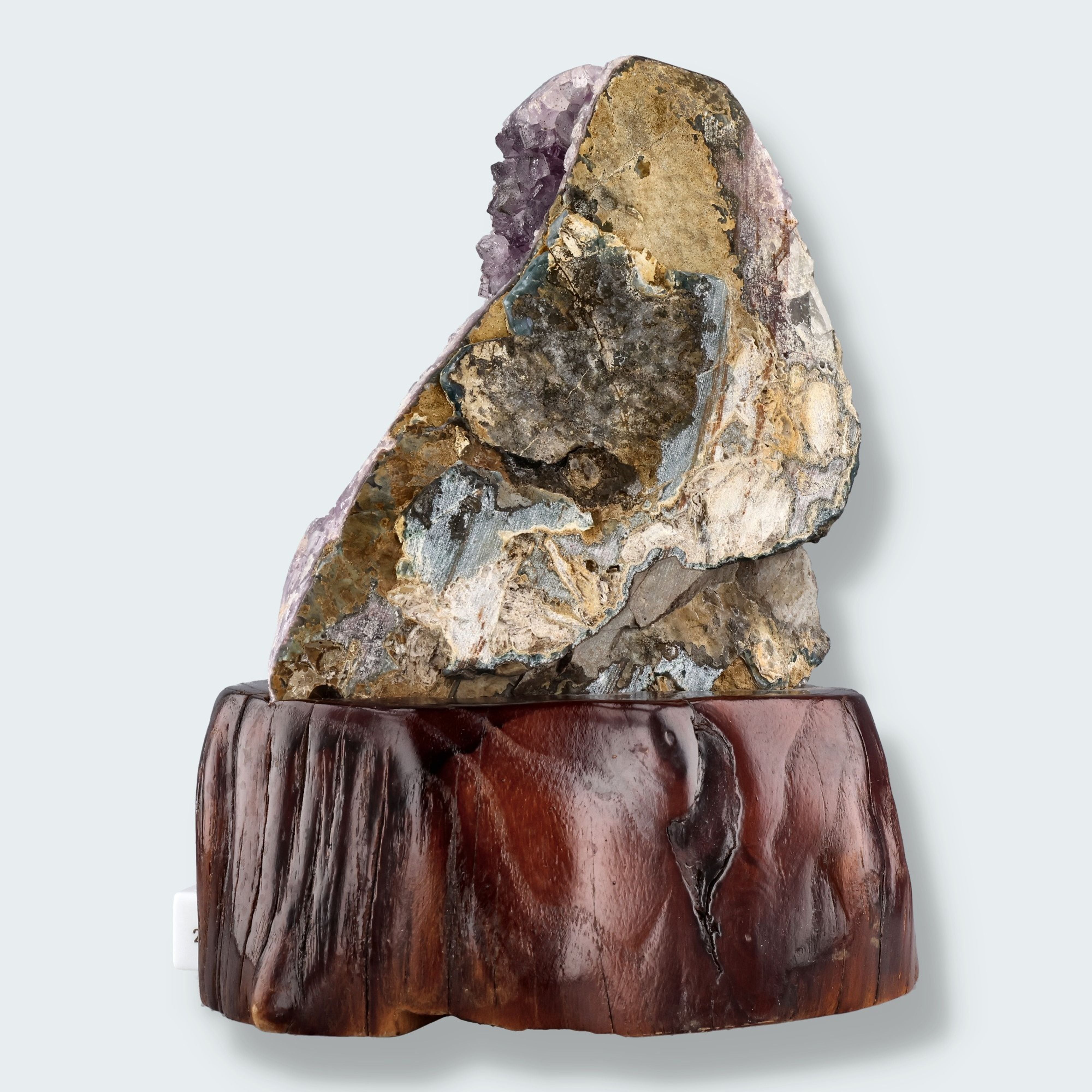 Amethyst Druse mit Calcit auf Holzständer (2531g) – Ansicht 4