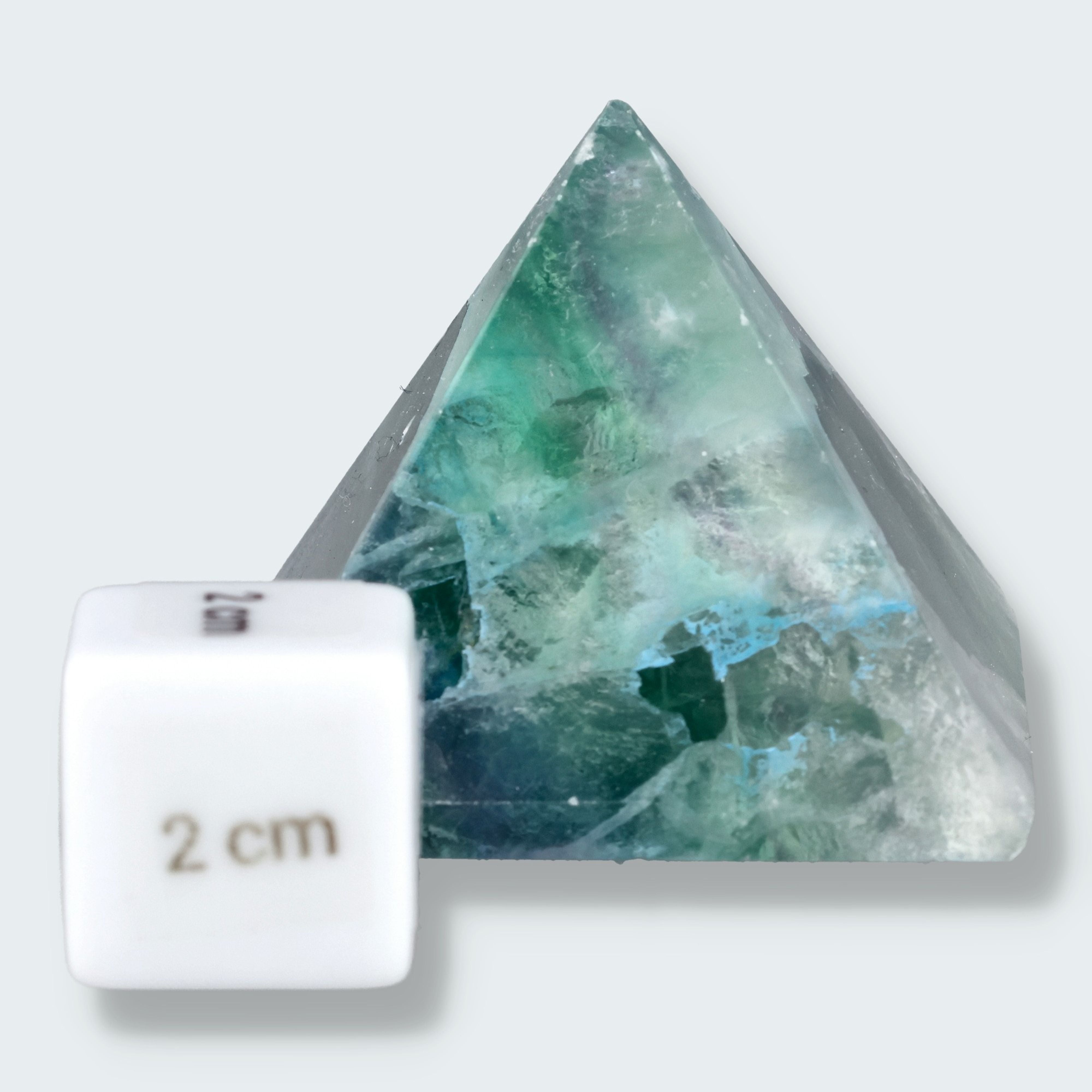 Grüne Fluorit Pyramide aus Brasilien (127g) – Ansicht 4