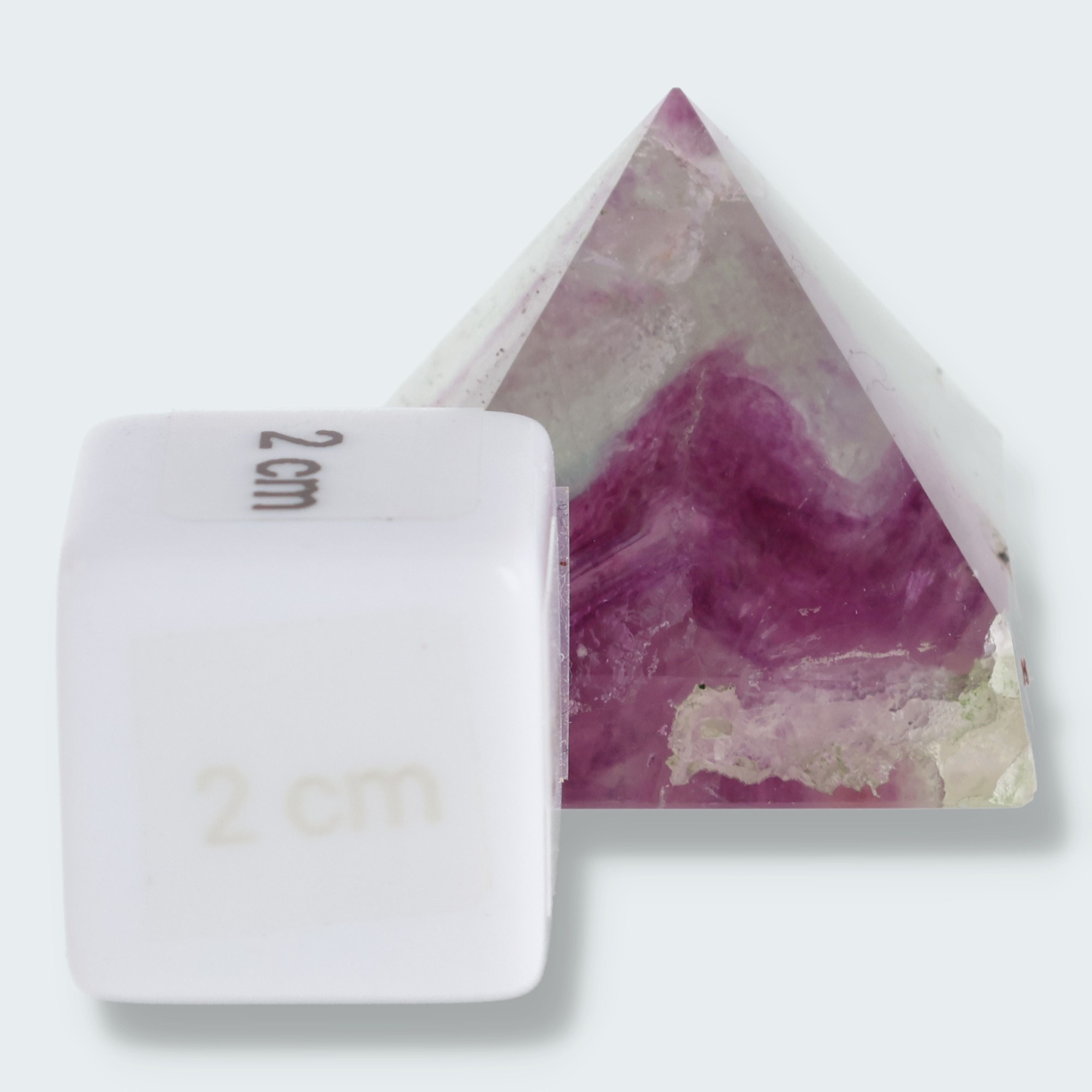 Mini Grüne Fluorit Pyramide (3 cm) – Ansicht 4