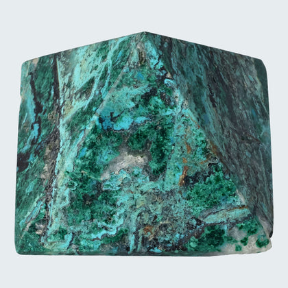 Chrysokoll Pyramide aus Huánuco, Peru