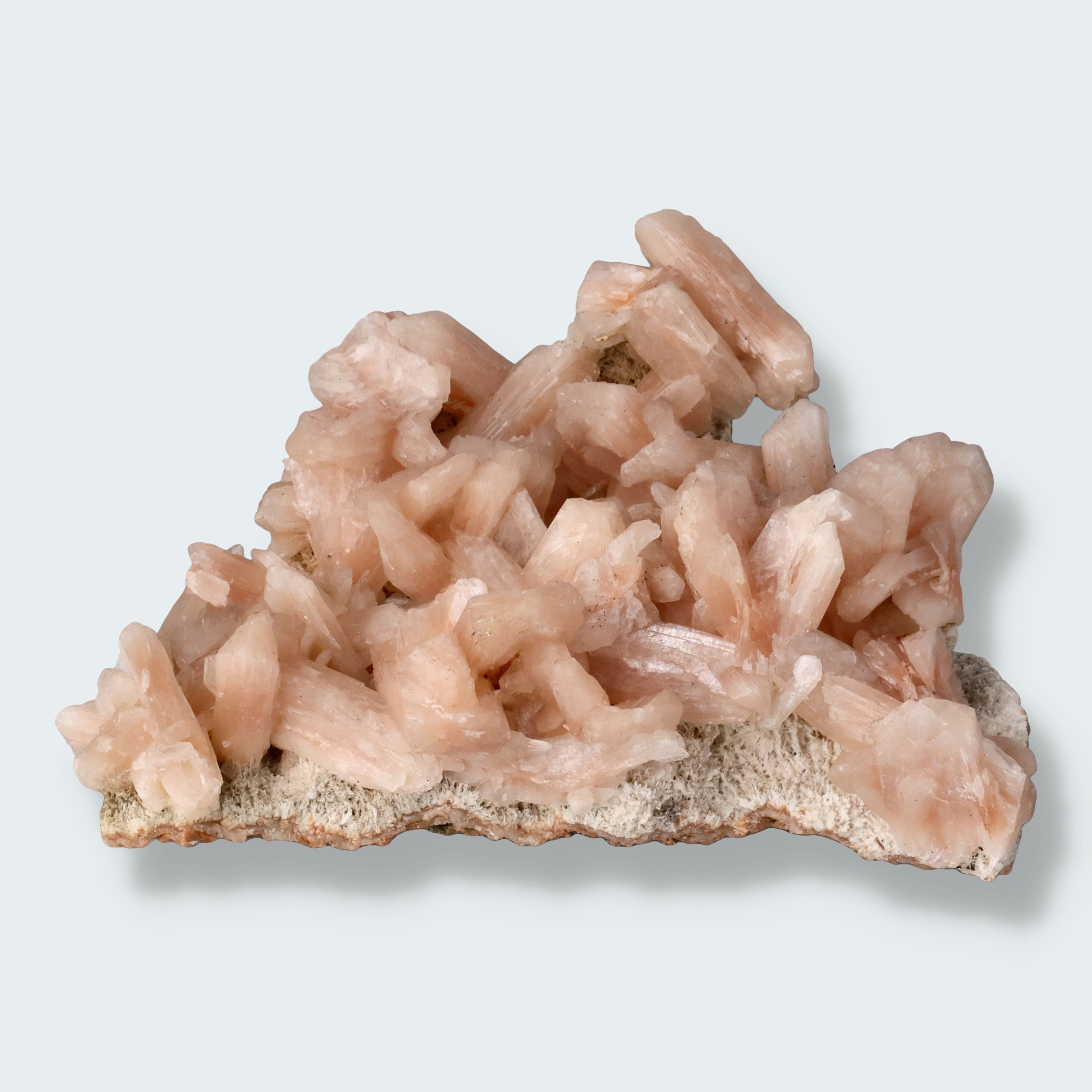 Stilbit Cluster Handstufe auf Zeolith aus Indien (164g)