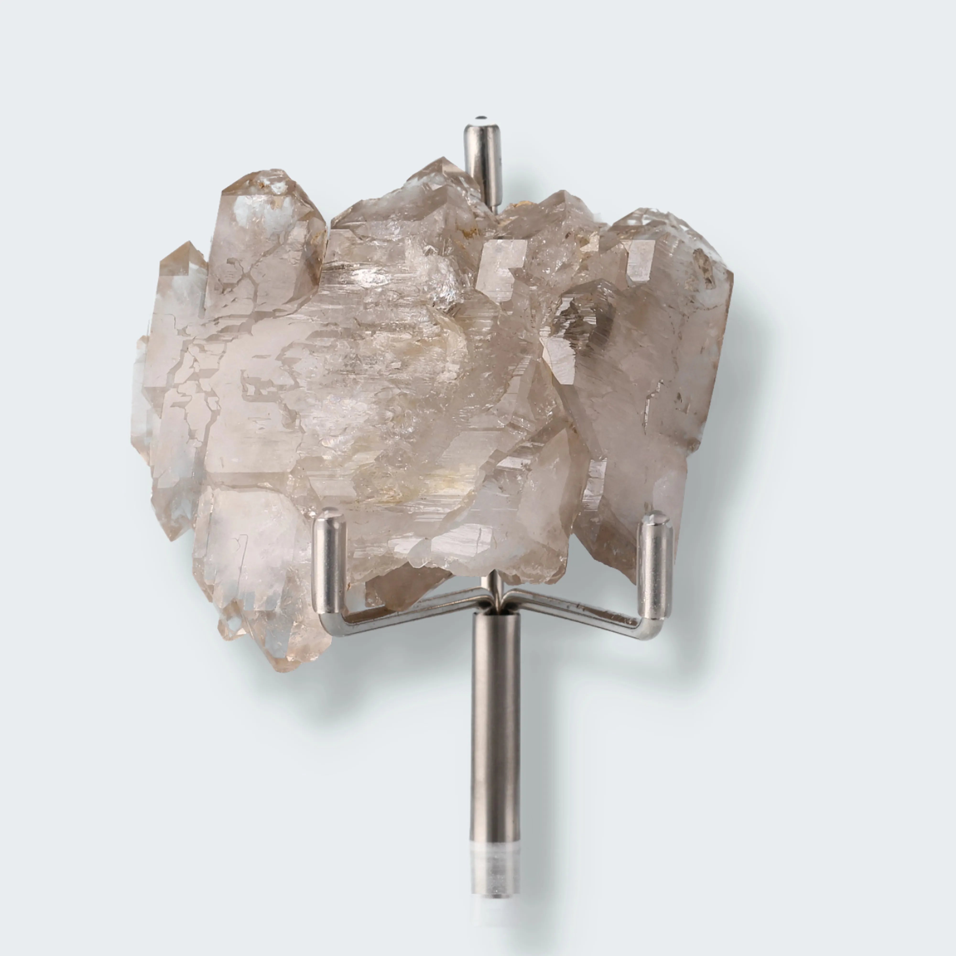 Quarz Kristall, plattige Bergkristallgruppe, schwach rauchfarben, Binntal Schweiz, 123g, 6,5×6,5×3 cm