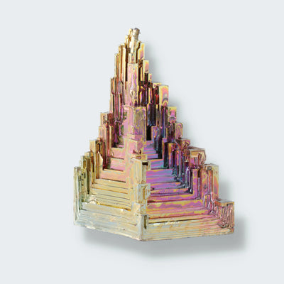 Regenbogen Wismut Kristall (gezüchtet) (142g)