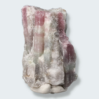 Rubelit (Turmalingruppe) Handstufe aus Brasilien (111g)