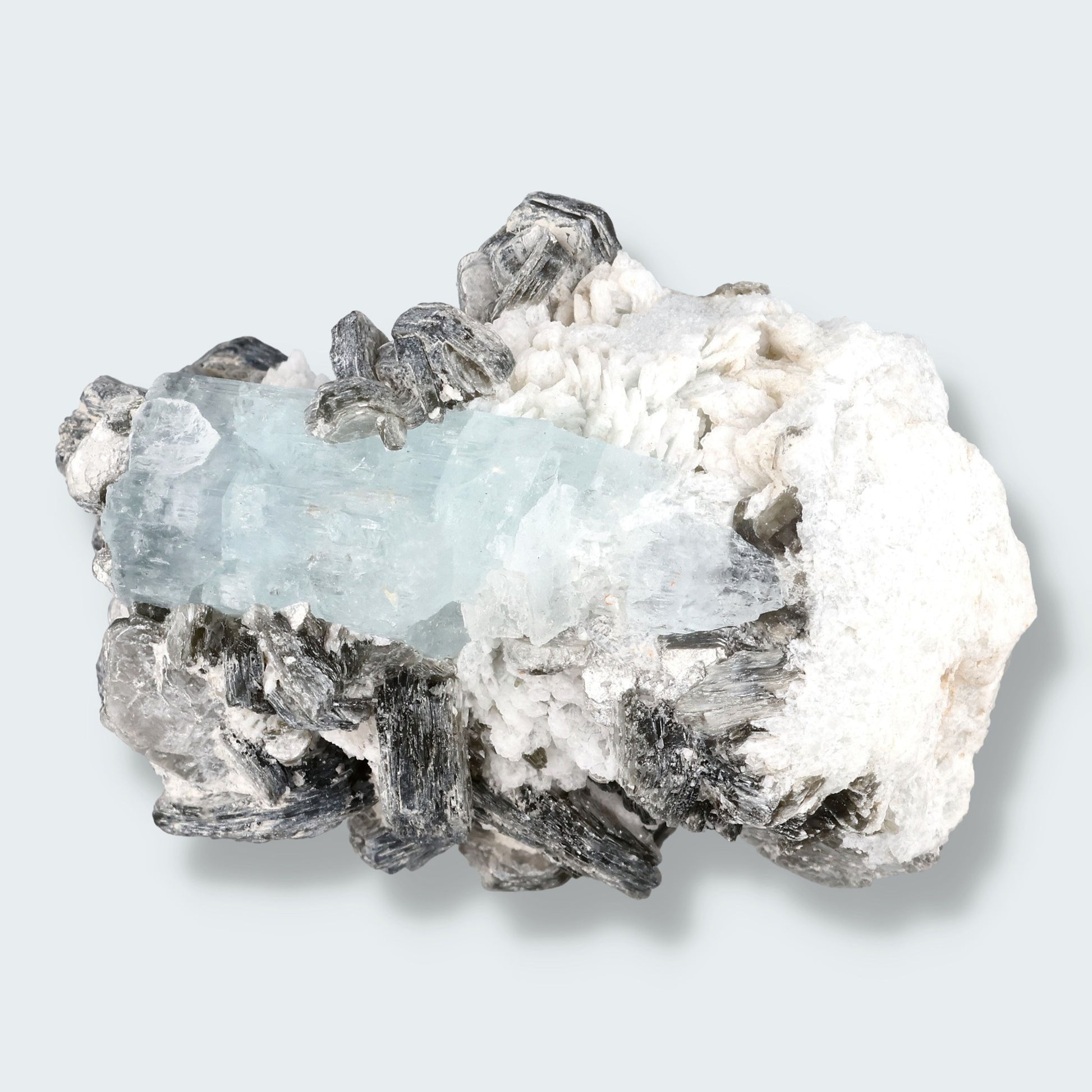 Aquamarin Kristall auf Feldspat aus Pakistan (58g)