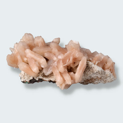 Stilbit Cluster Handstufe auf Zeolith aus Indien (203g)