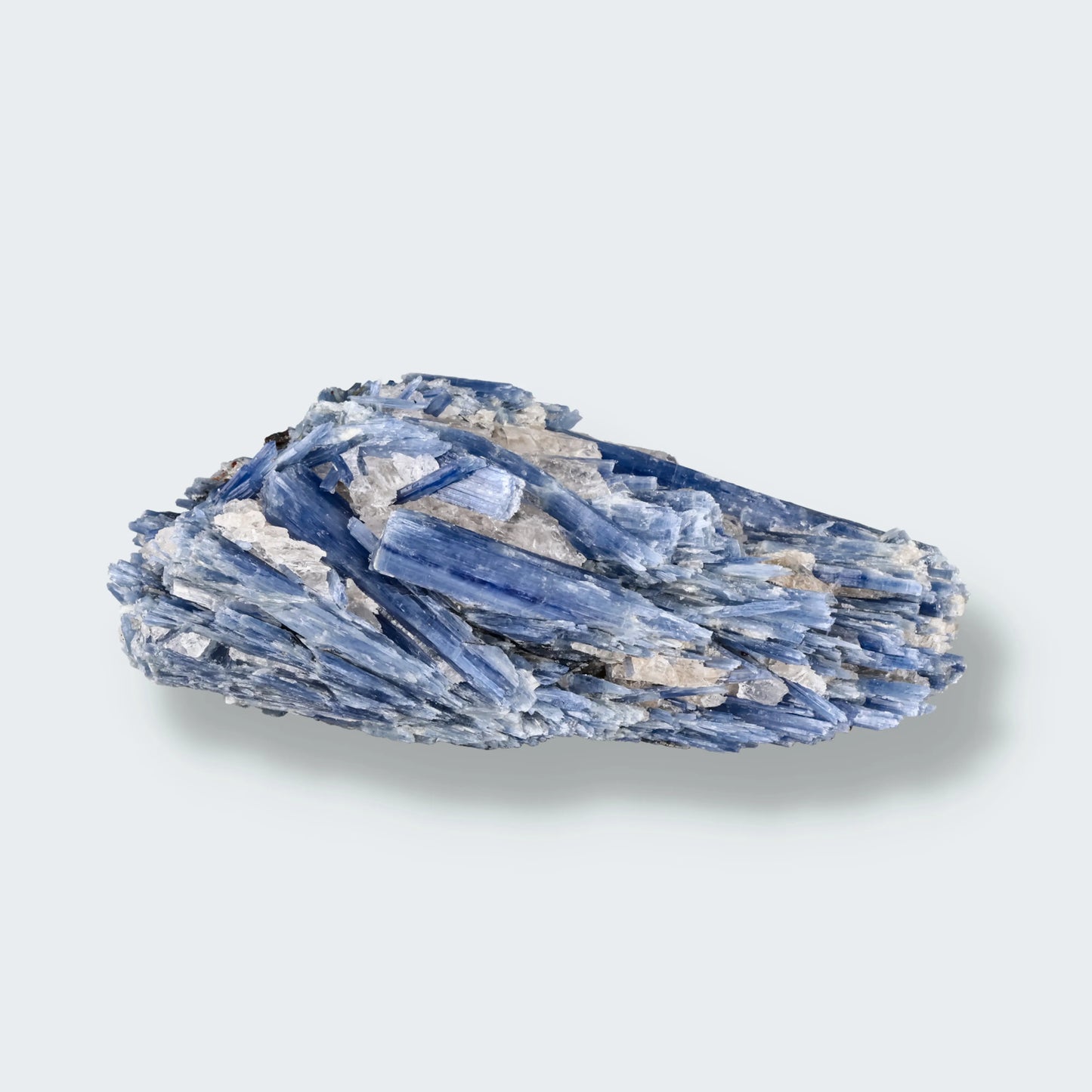Blauer Kyanit (Disthen) aus Brasilien (1278g)