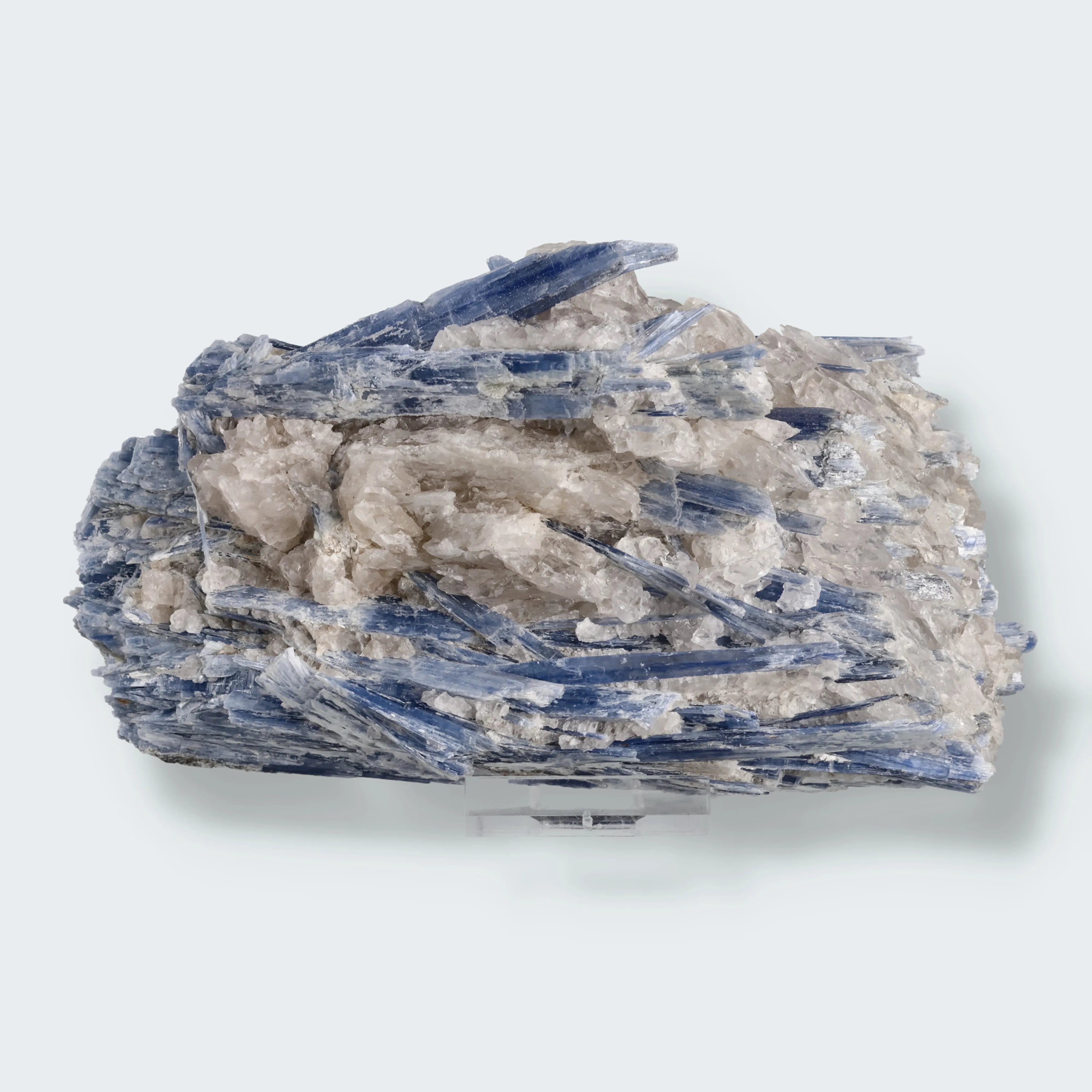 Blauer Kyanit aus Brasilien (1303g)