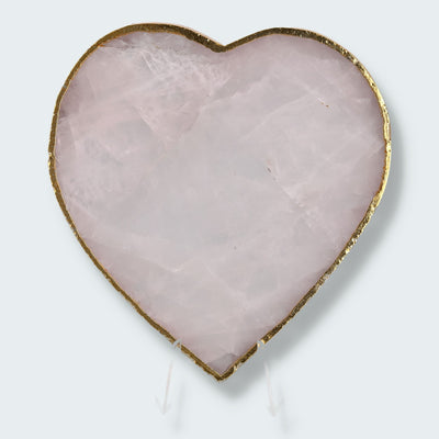 Rosenquarz-Scheibe mit Goldrand in Herzform