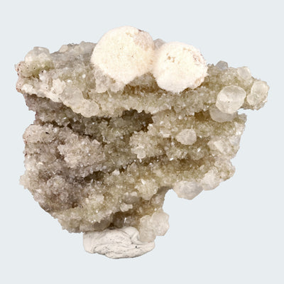 Okenit auf Calcit und Apophyllit aus Indien (249g)