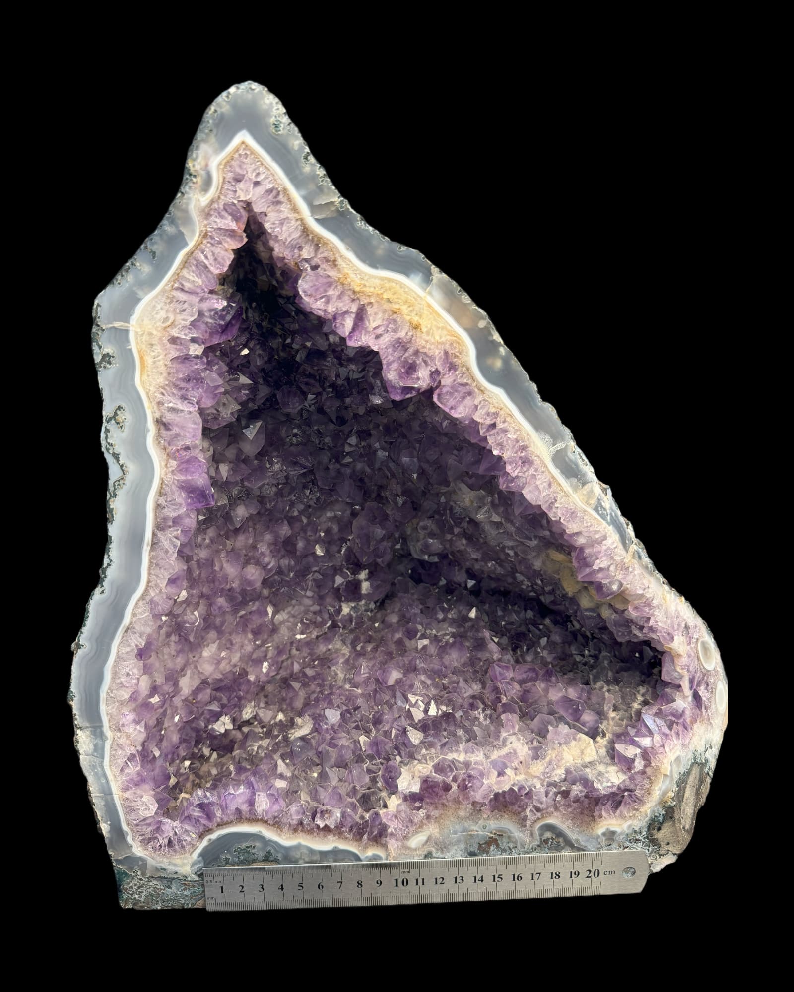 Amethyst Heilstein in Geodenform 