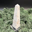 Deko: Obelisk aus Schneeachat (150 - 250 g) - crystal paradise