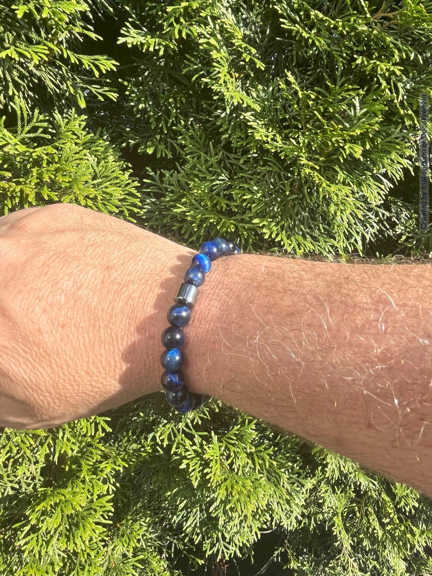 Armband aus blauem Apatit -Perlen 8 mm mit Charm - verschiedene Varianten - 1 Stück