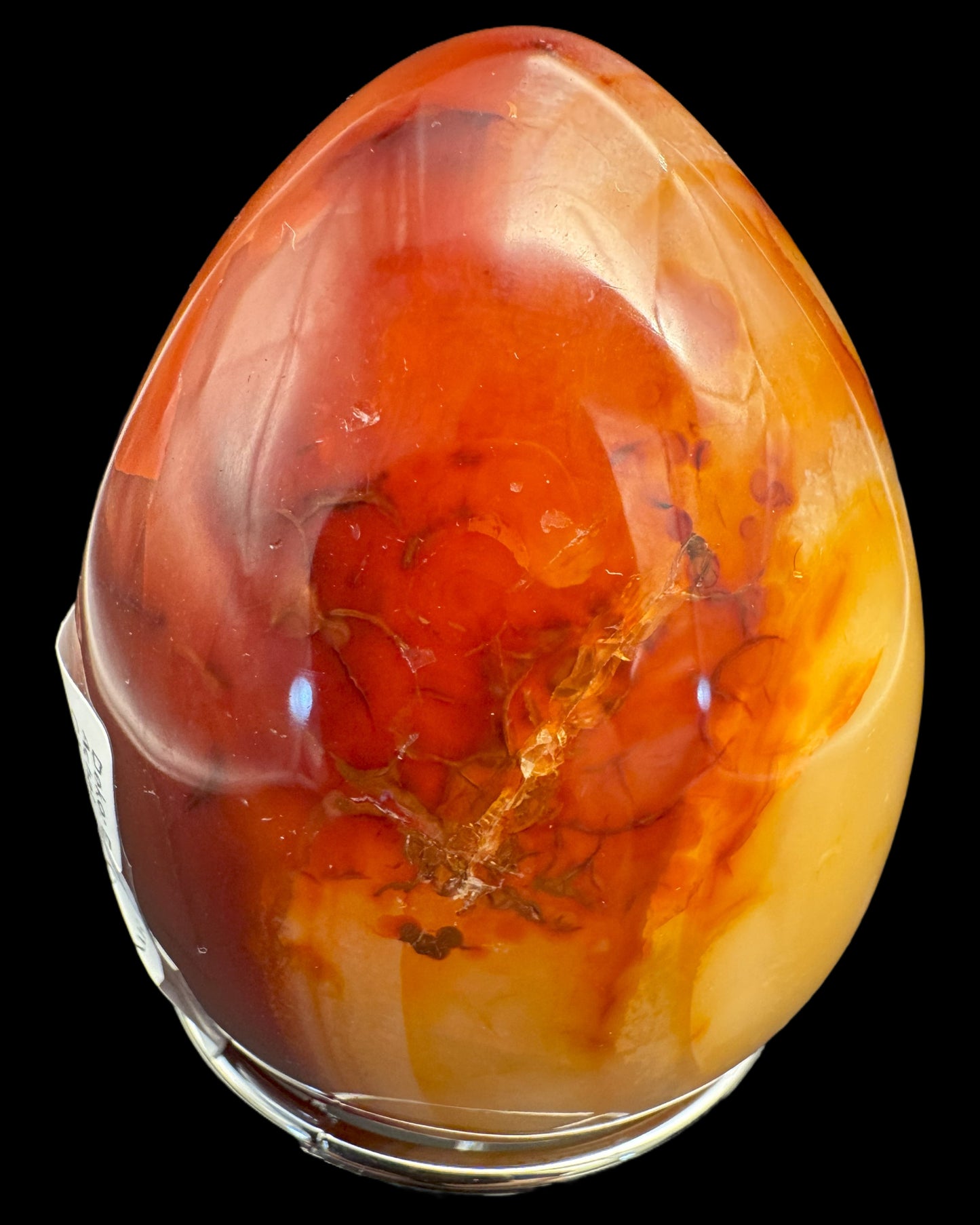 Decoration: Heart on a black base made of carnelian agate