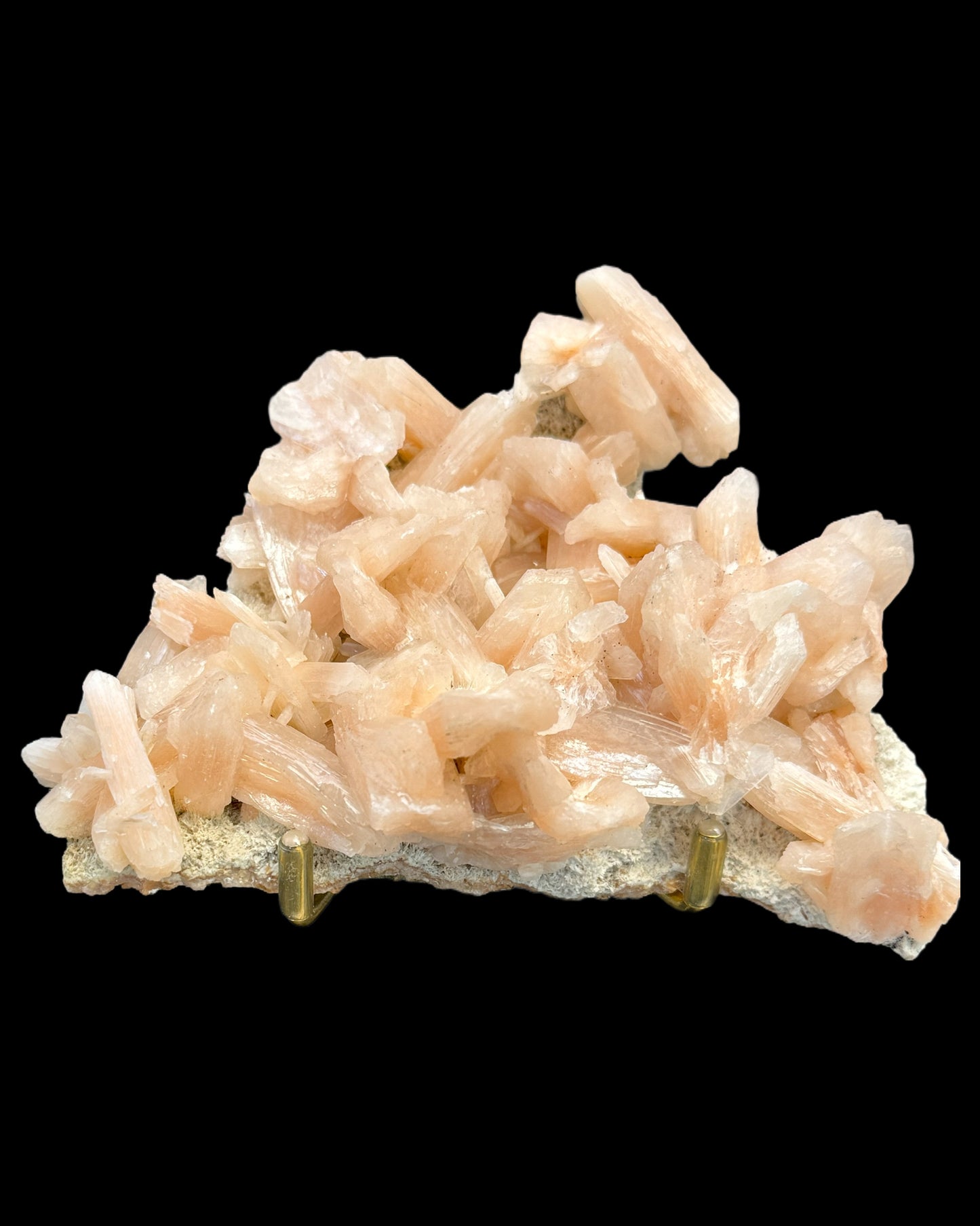 Stilbite cluster specimen on zeolite from India (164g) - many large crystals 