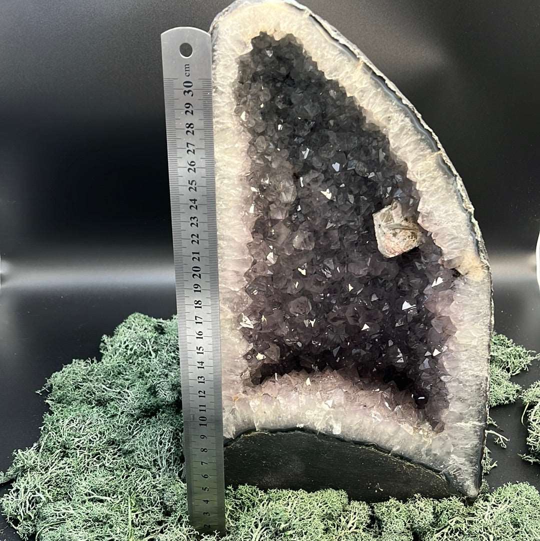 Amethyst Geode XL aus Indonesien (1240g) - sehr dekorativ