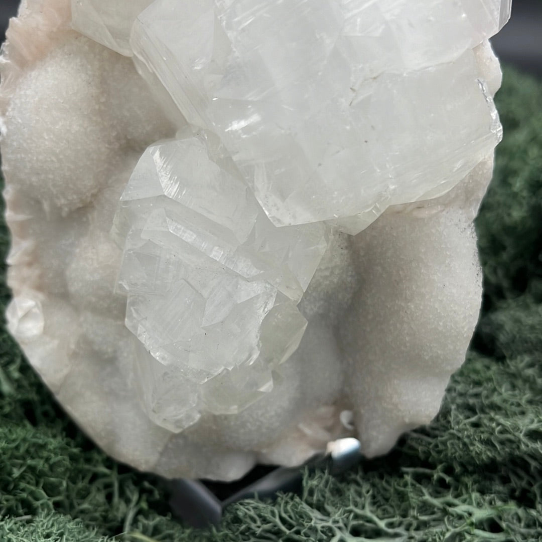 Apophyllit Grosssstufe aus Indien (1094g) - sehr grosse Kristalle zusammen mit milchigen Sugar Crystals