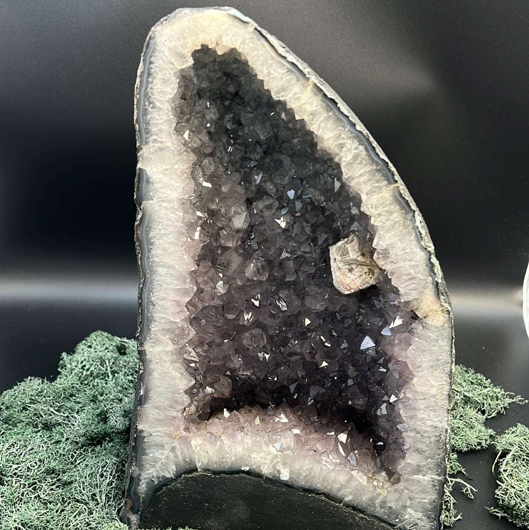 Amethyst Geode XL aus Indonesien (1240g) - sehr dekorativ