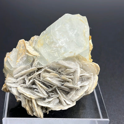 Aquamarin Kristall auf Feldspat aus Pakistan (96g) - crystal paradise