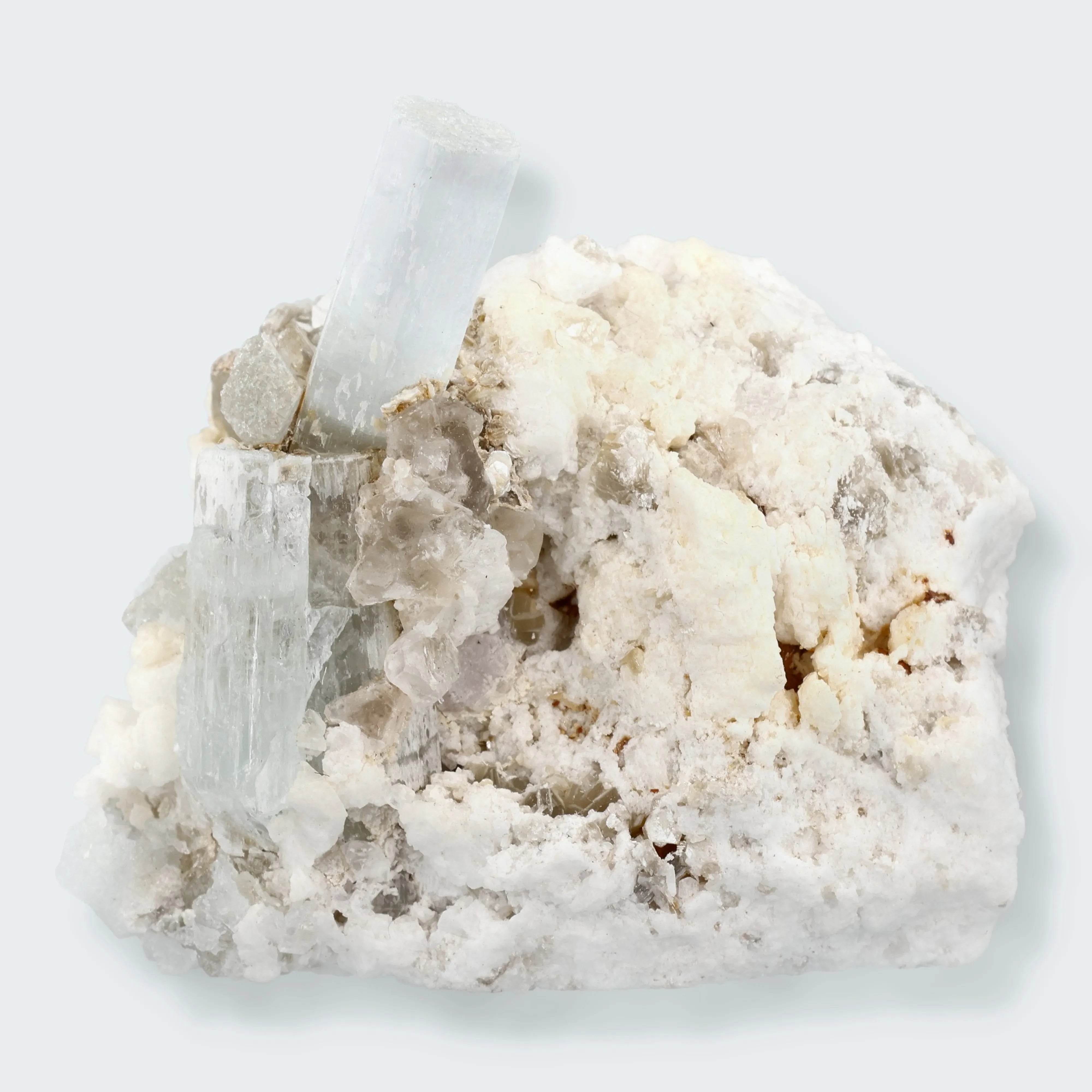 Aquamarin Handstufe auf Feldspat aus Pakistan (101g)