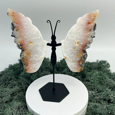 Deko: Schmetterling auf schwarzem Standfuss aus Pink Plume Achat - crystal paradise