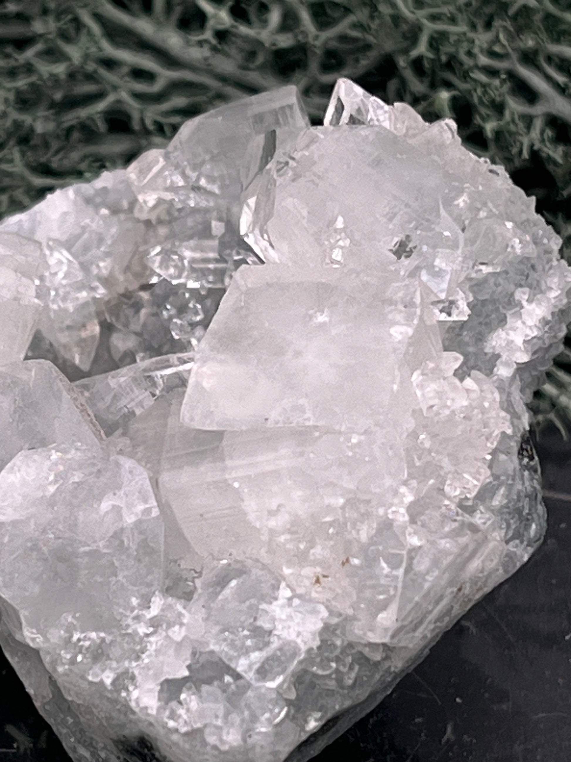 Apophyllit Stufe aus Indien (76g) - schöne grosse Kristalle gut angeordnet - crystal paradise