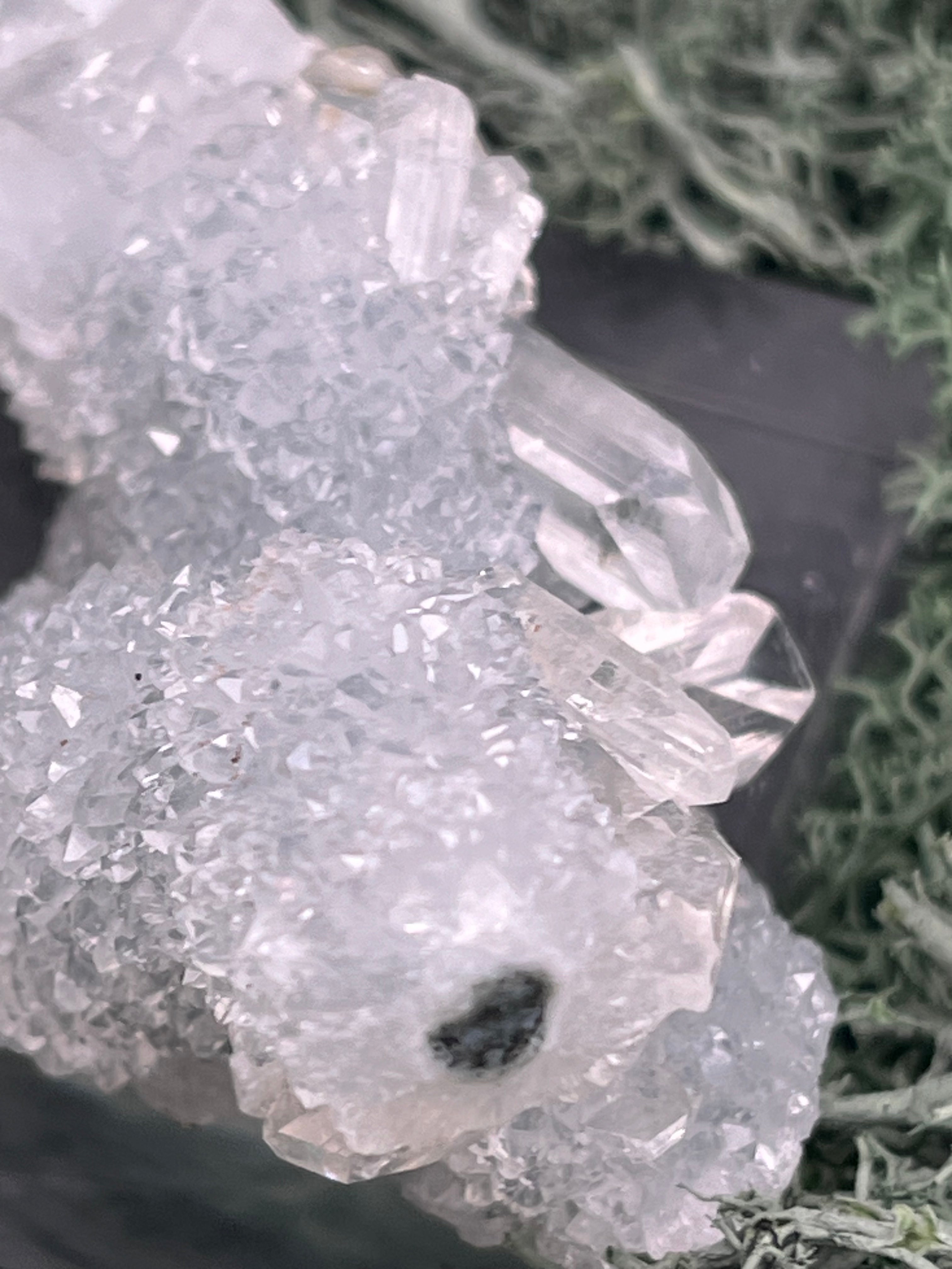 Apophyllit Stufe aus Indien (64g) - schöne grosse Kristalle zusammen mit Sugar Crystals - crystal paradise