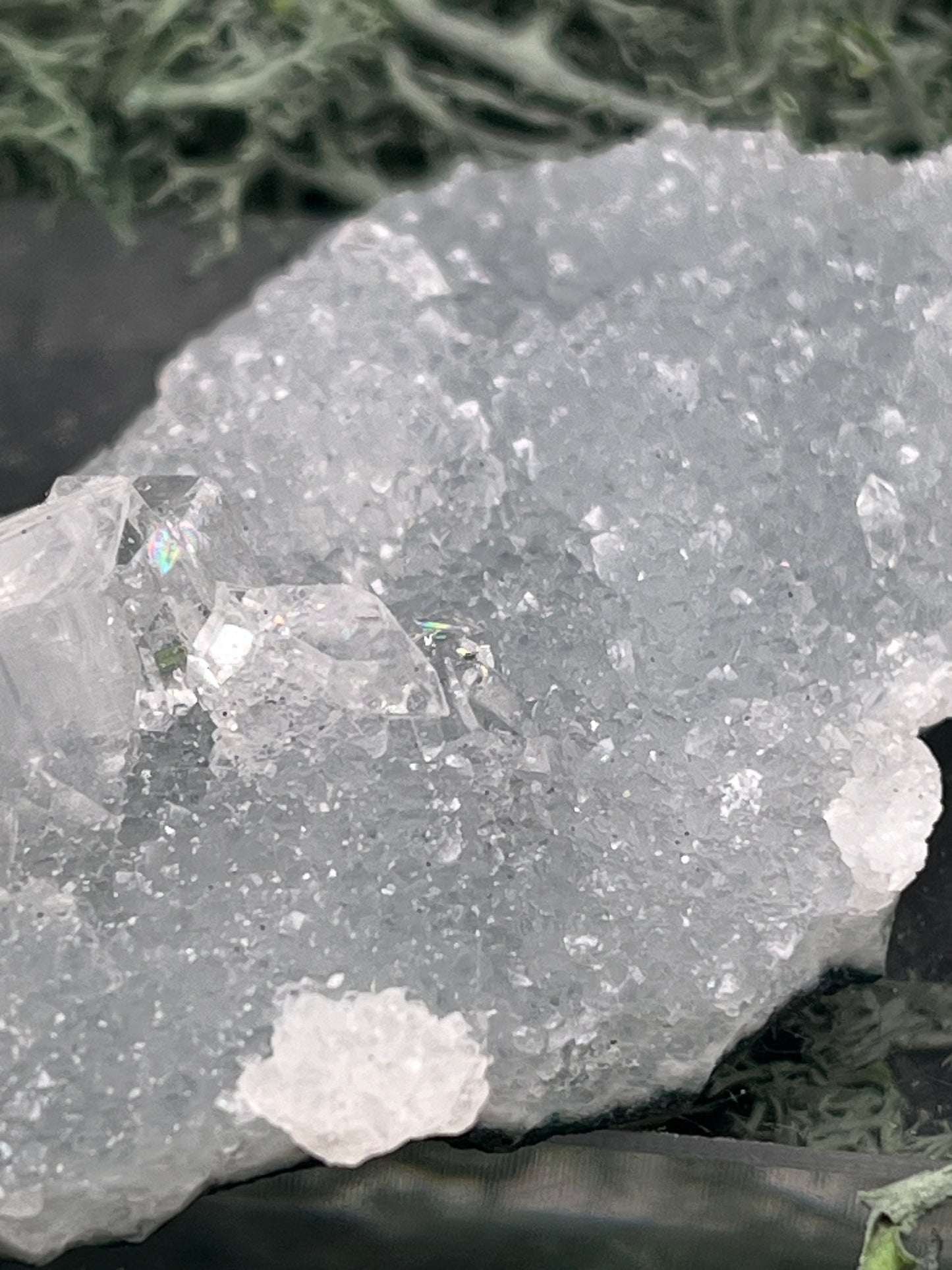 Apophyllit Stufe aus Indien (37g) - schöne grosse Kristalle zusammen mit Sugar Crystals