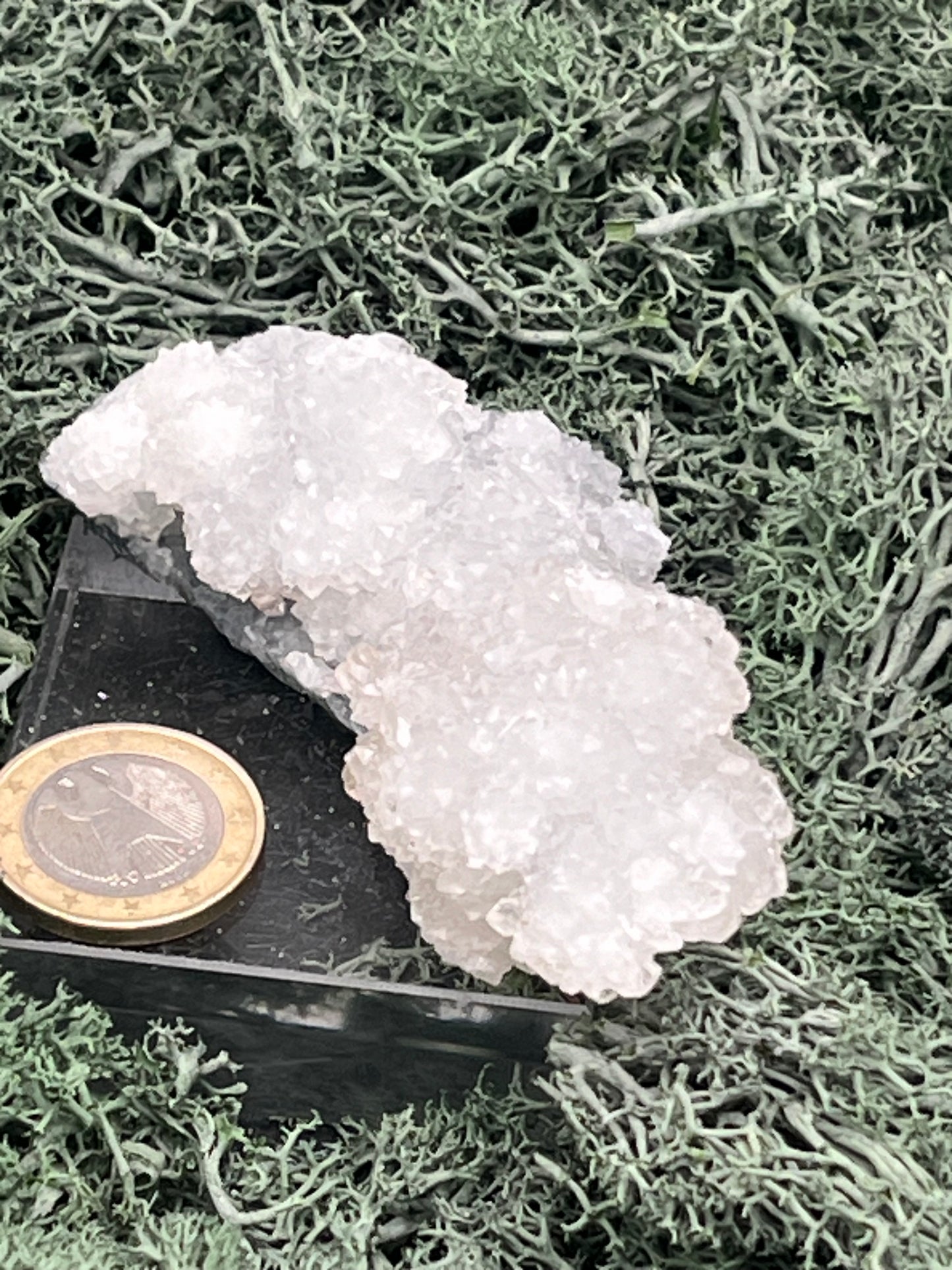 Apophyllit Stufe aus Indien (91g) - schöne grosse Kristalle zusammen mit Sugar Crystals