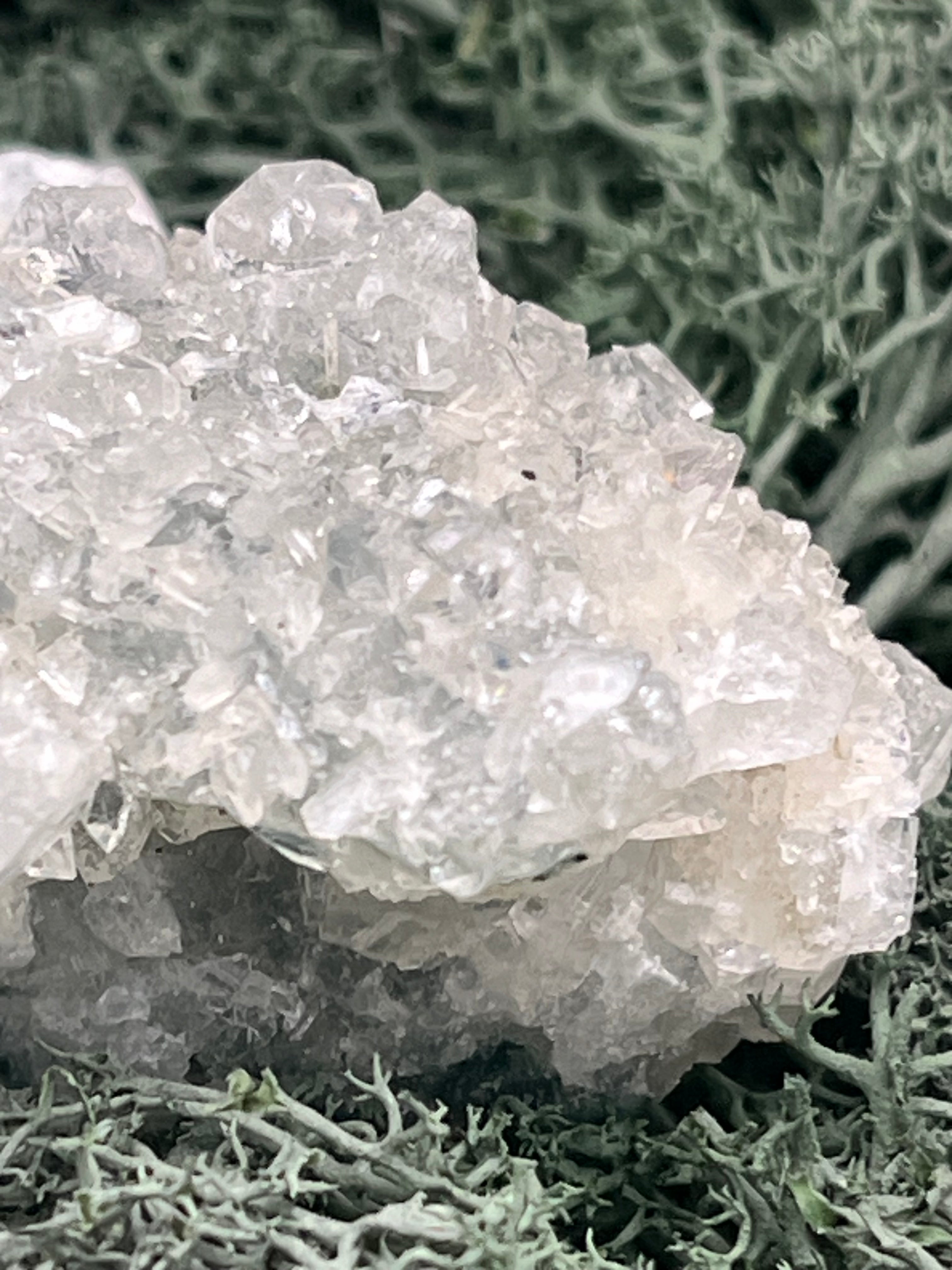 Apophyllit Stufe aus Indien (127g) - viele Kristalle - crystal paradise