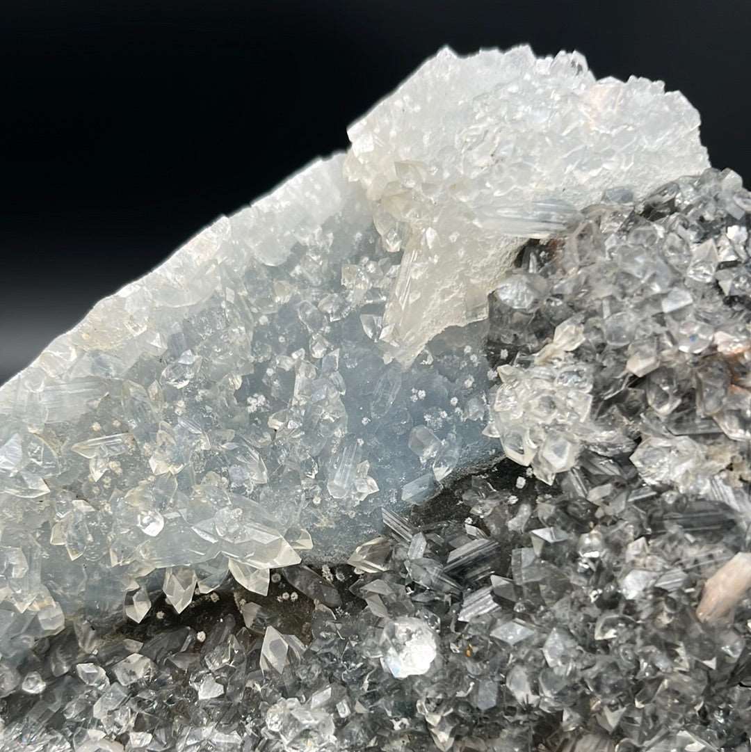 Apophyllit Handstufe aus Indien (1237g) - sehr viel Kristalle