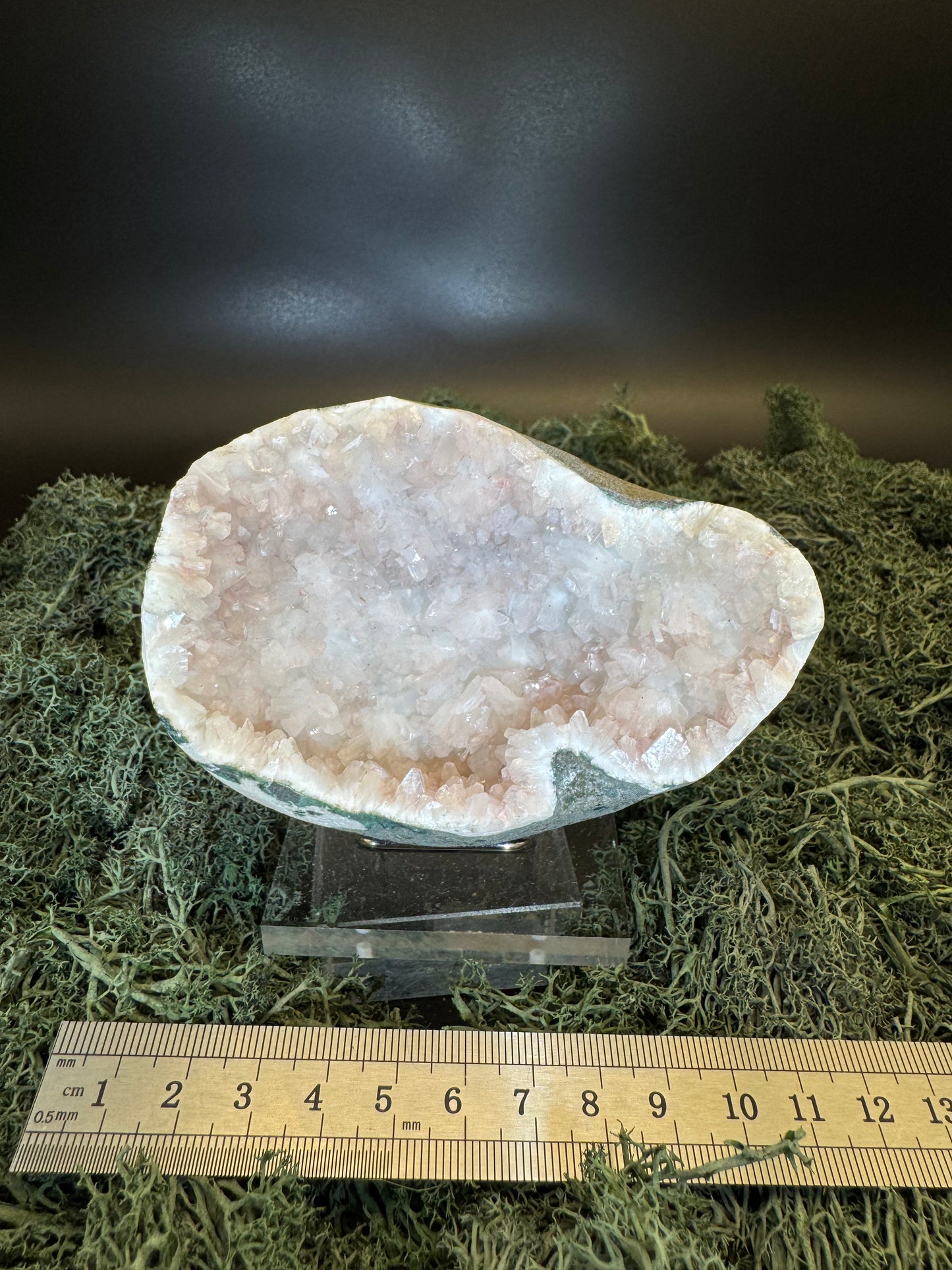 Heulandit / Euzeolit Geode aus Maharashtra, Nashik pune, Indien (380g)