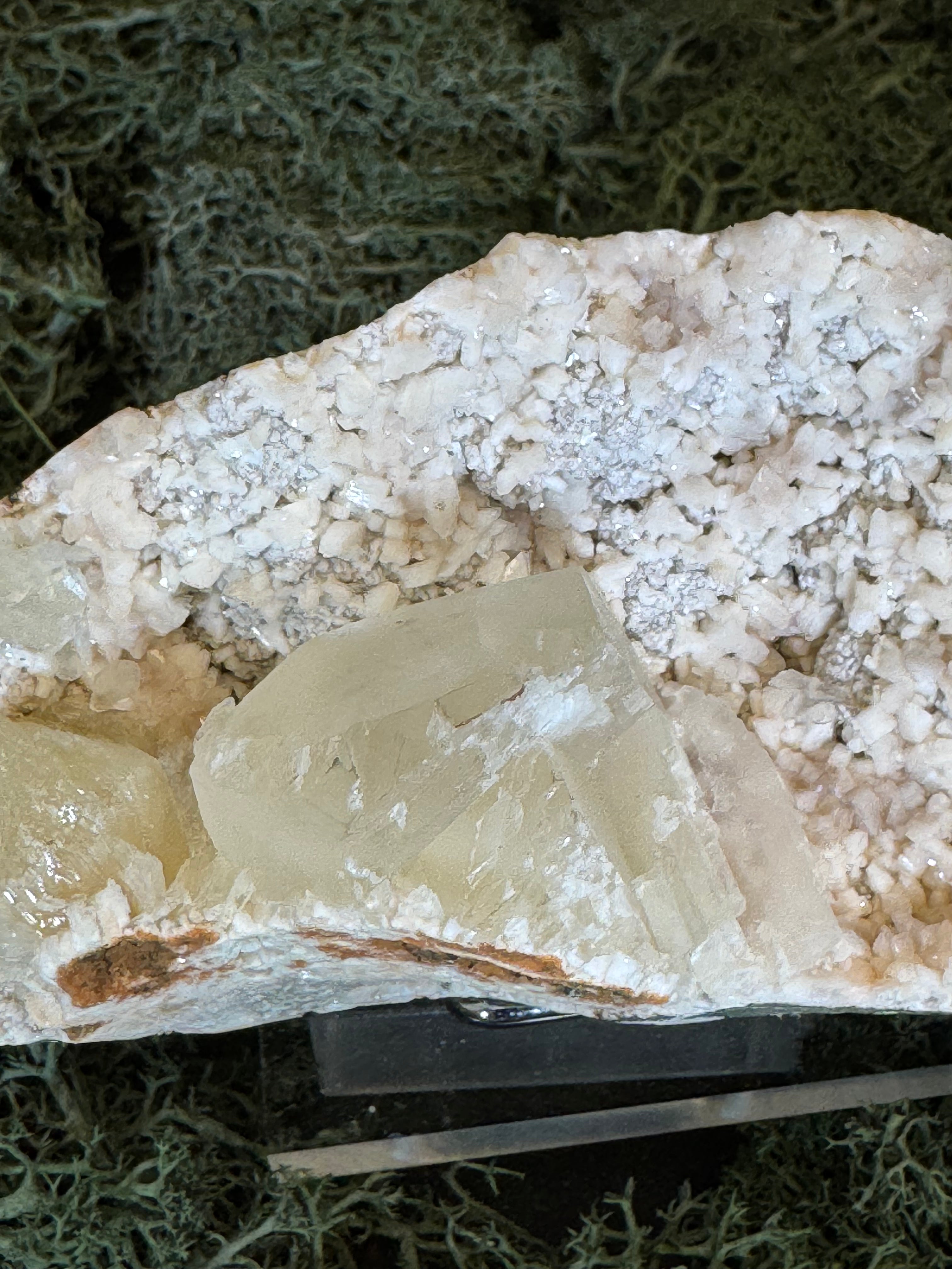 Heulandit / Euzeolit Geode mit Apophylilt aus Maharashtra, Nashik pune, Indien (319g) - crystal paradise