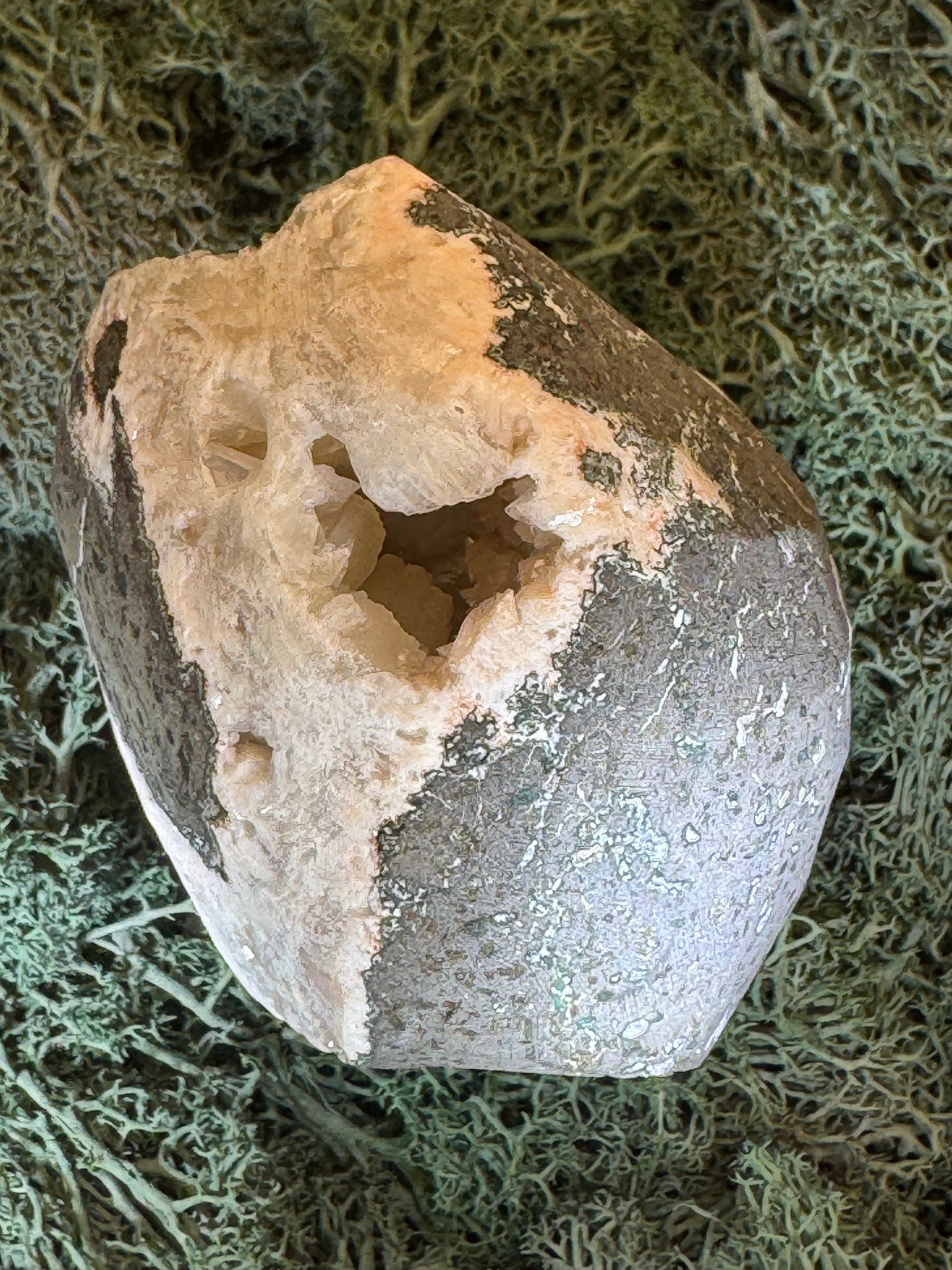 Heulandit / Euzeolit Geode mit Stilbit aus Maharashtra, Nashik pune, Indien (440g) - crystal paradise