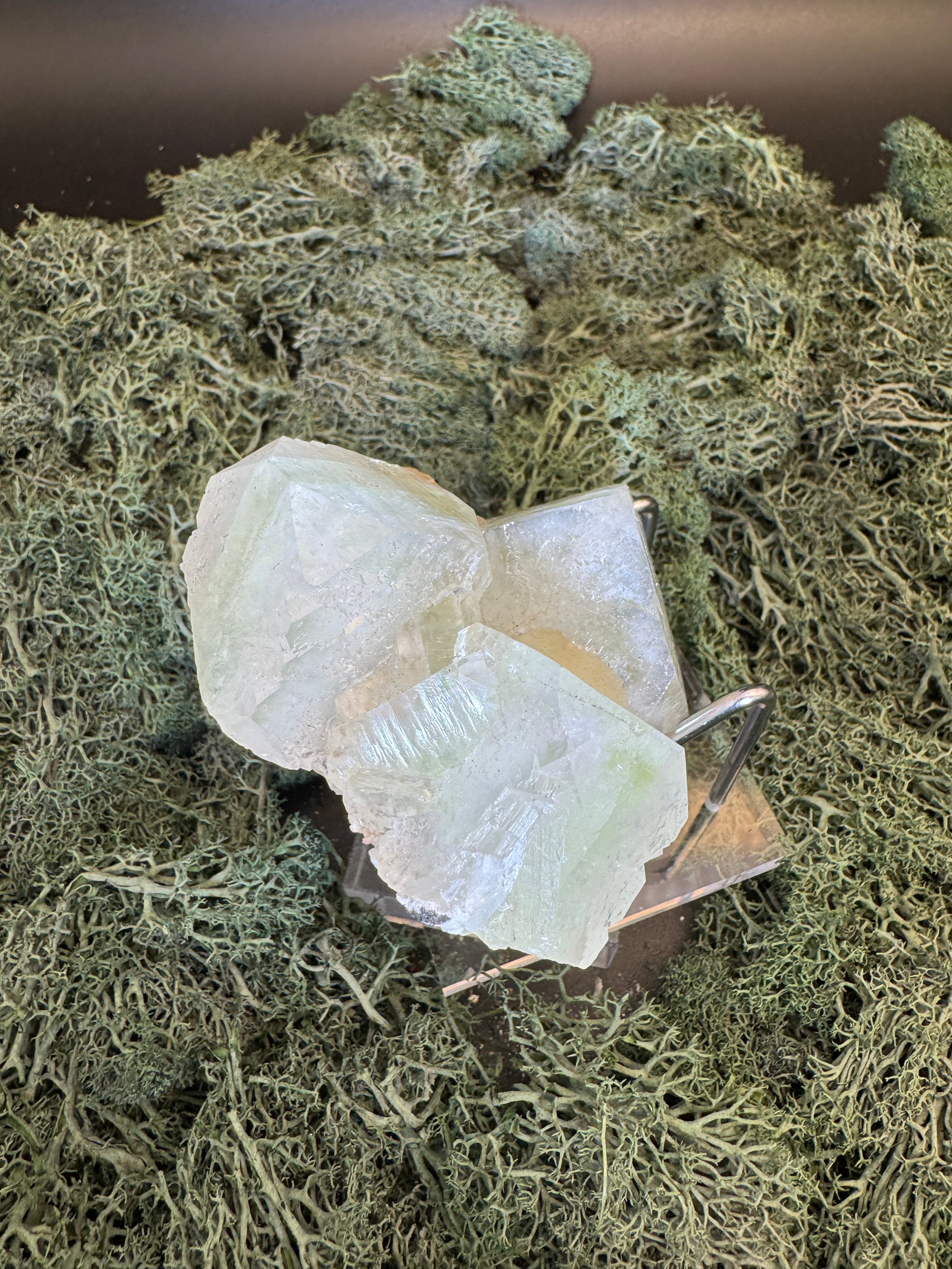 Grüner Apophyllit mit Stilbit Cluster aus Maharashtra, Nashik pune, Indien (230g) - große grüne Würfel - crystal paradise